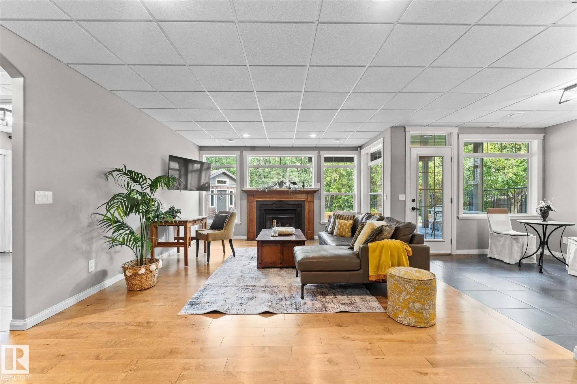 20 HAWKSTONE Landing