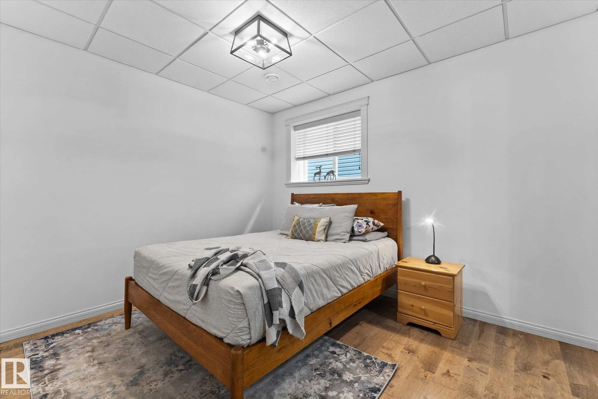 20 HAWKSTONE Landing