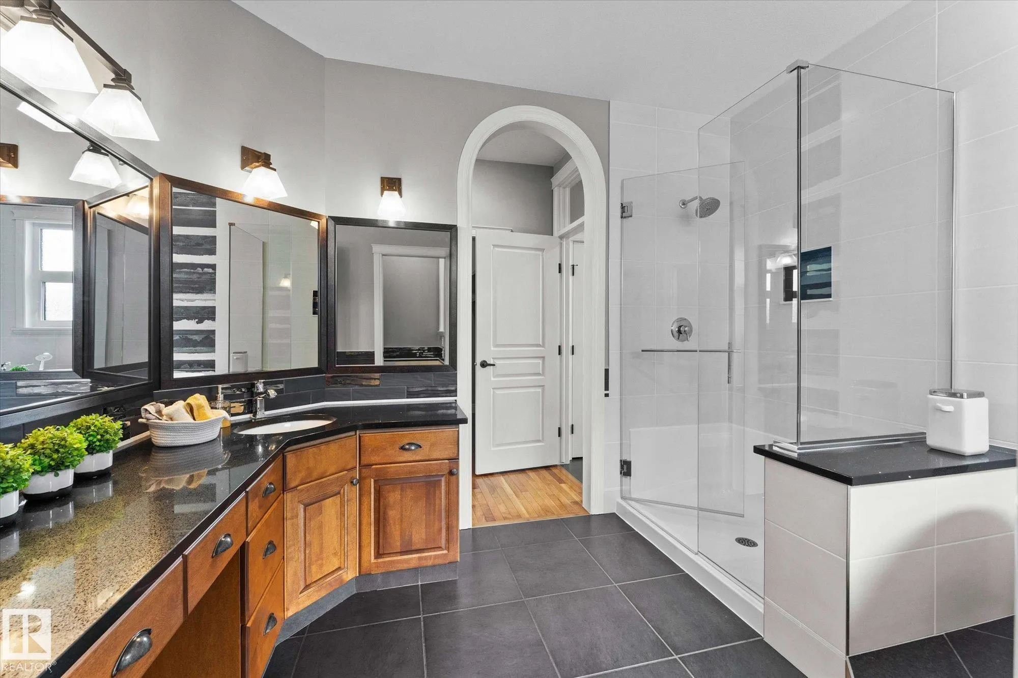 20 HAWKSTONE Landing