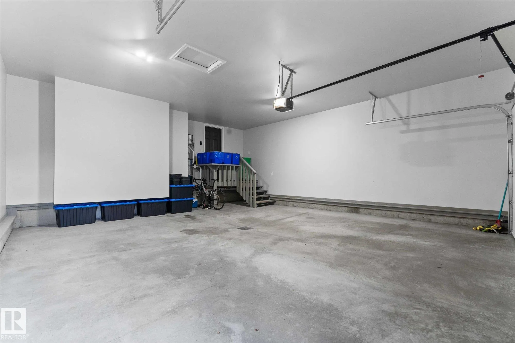 20 HAWKSTONE Landing