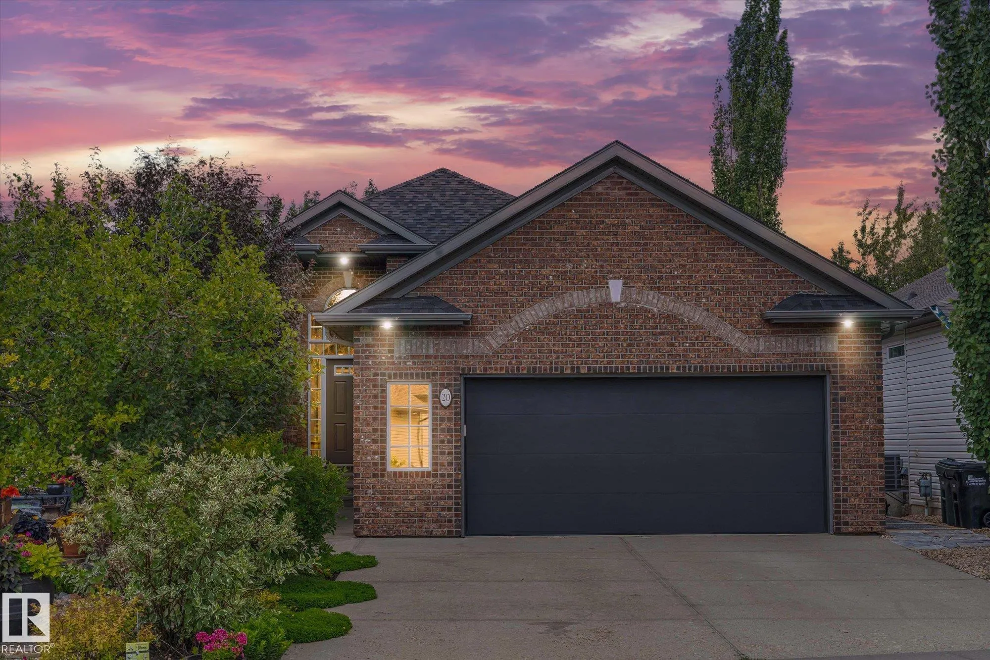 20 HAWKSTONE Landing