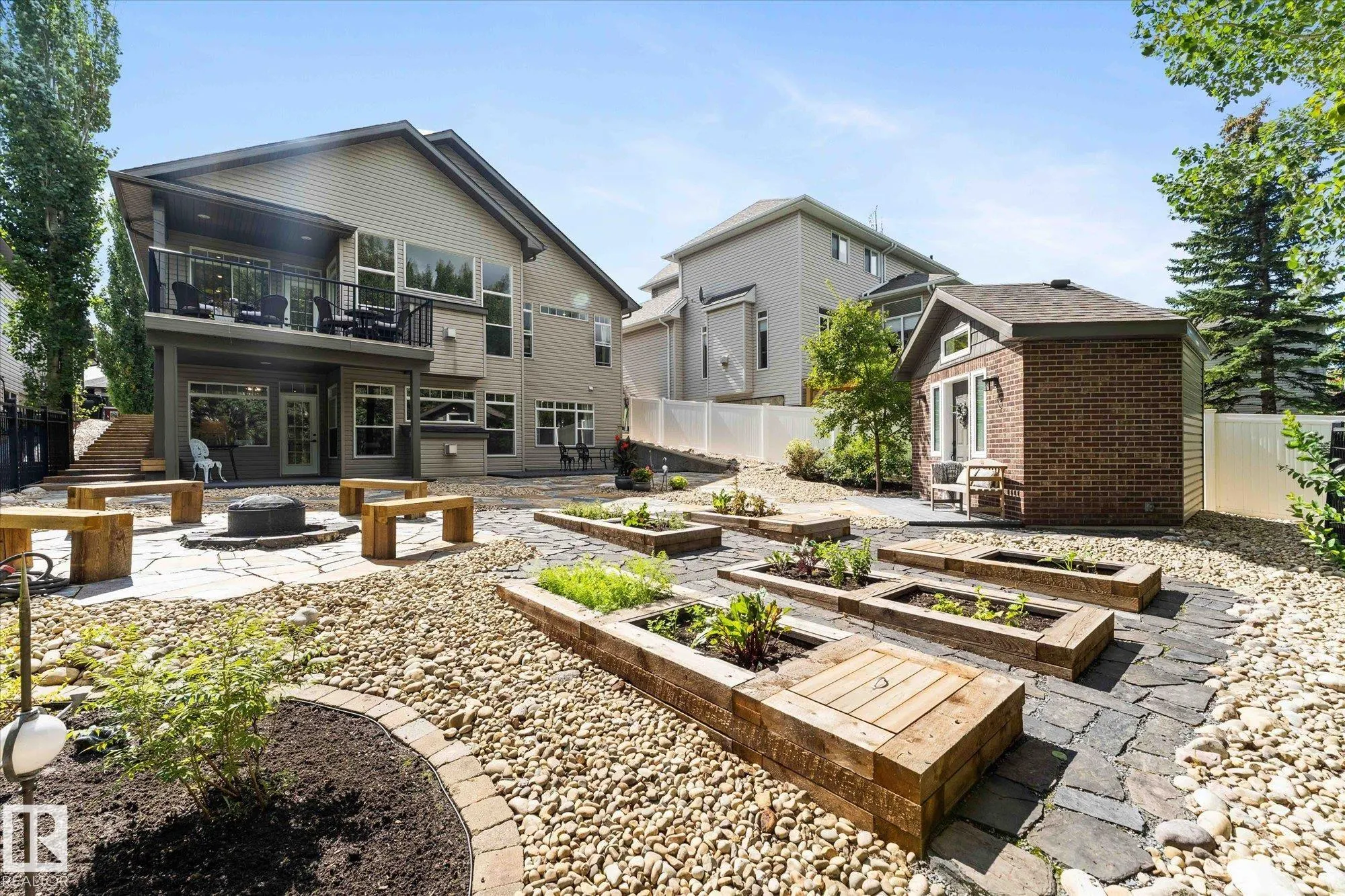 20 HAWKSTONE Landing