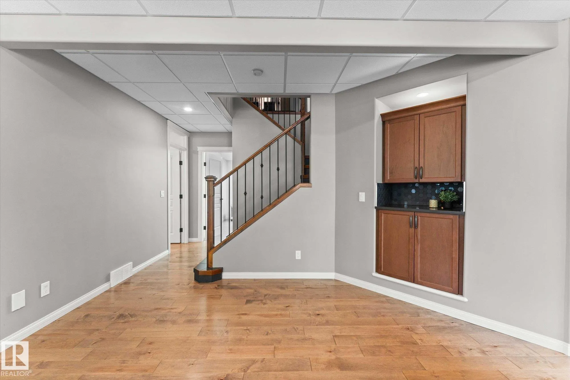 20 HAWKSTONE Landing