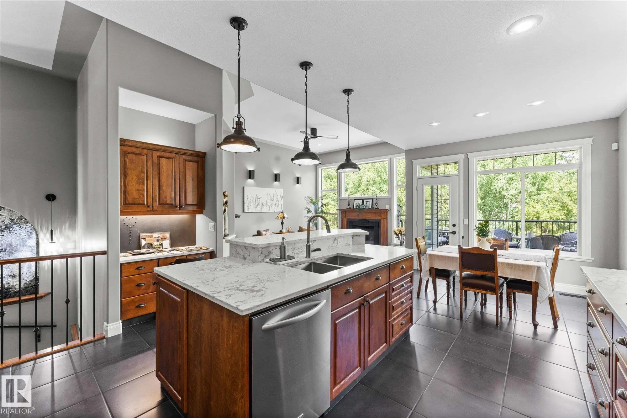 20 HAWKSTONE Landing