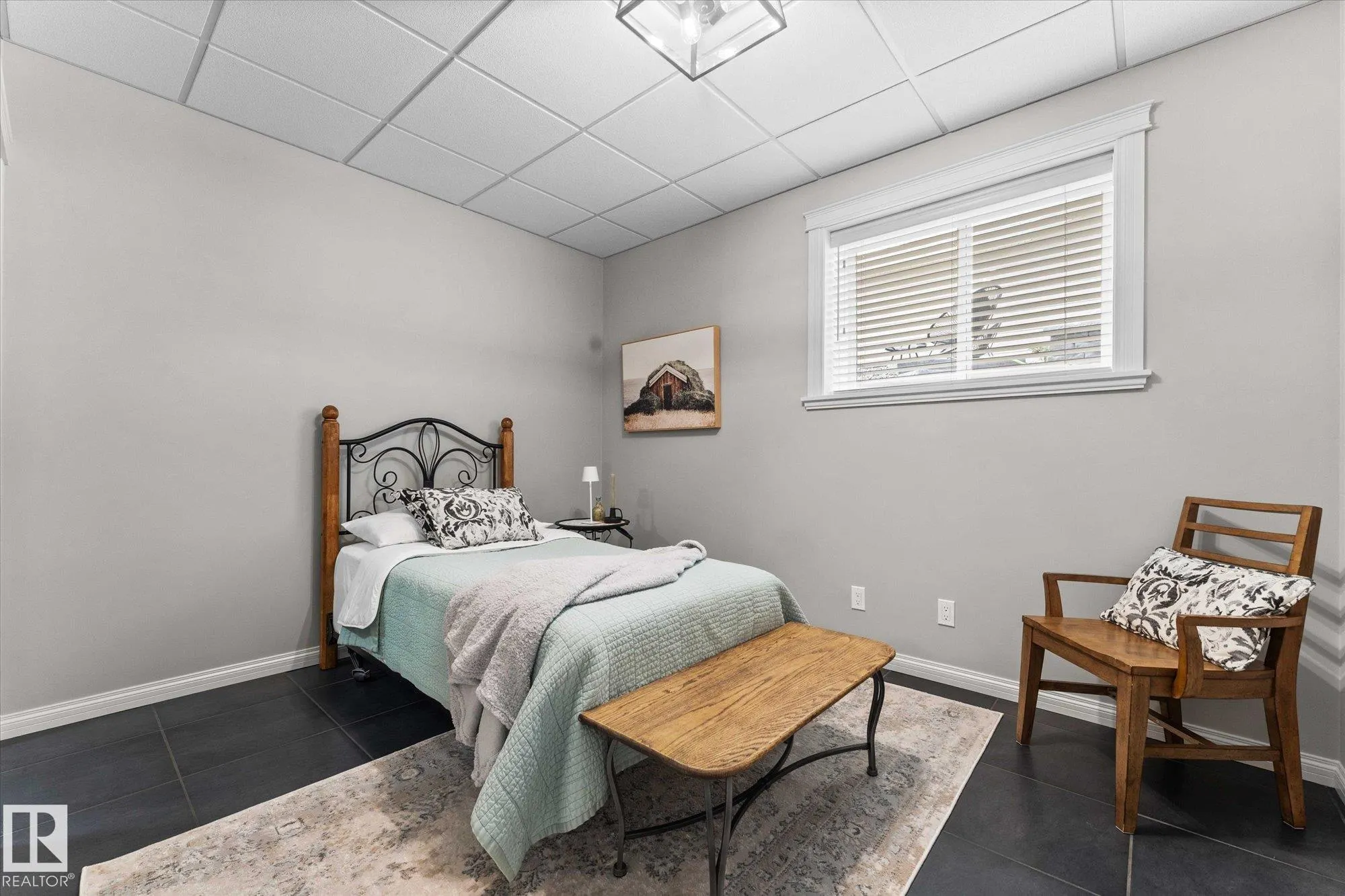 20 HAWKSTONE Landing