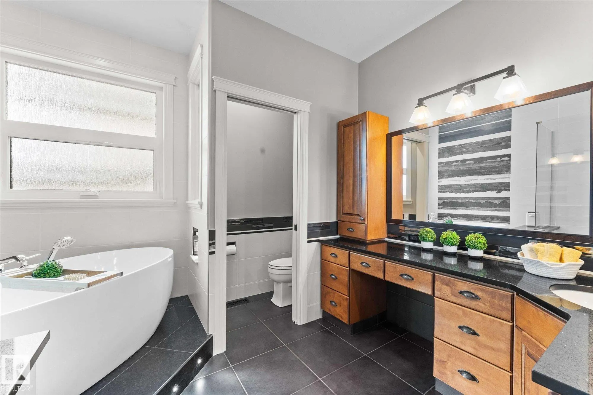 20 HAWKSTONE Landing