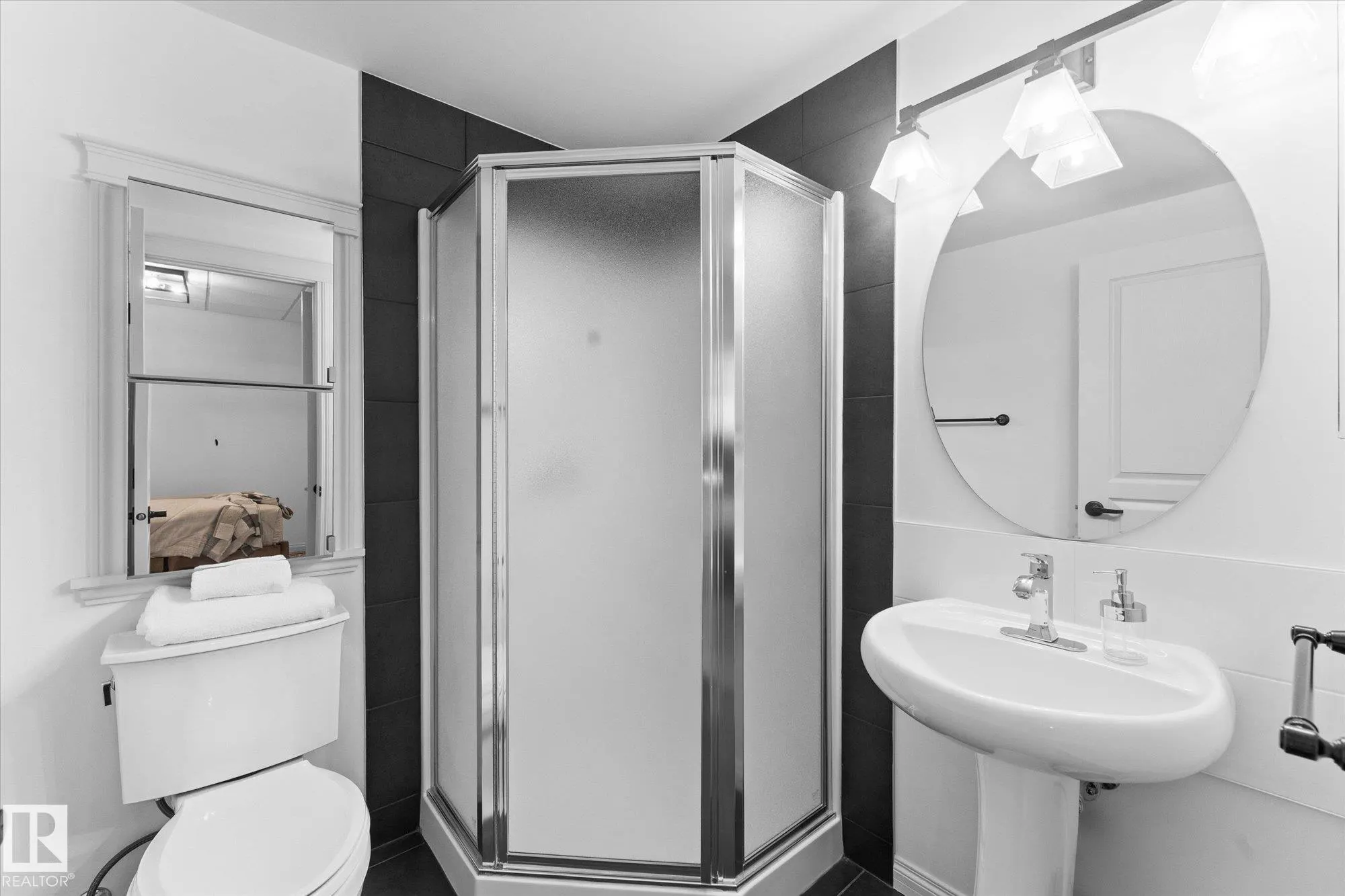 20 HAWKSTONE Landing