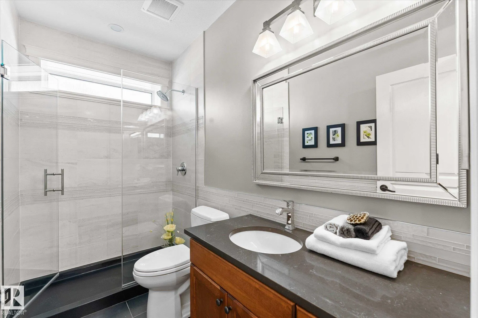 20 HAWKSTONE Landing