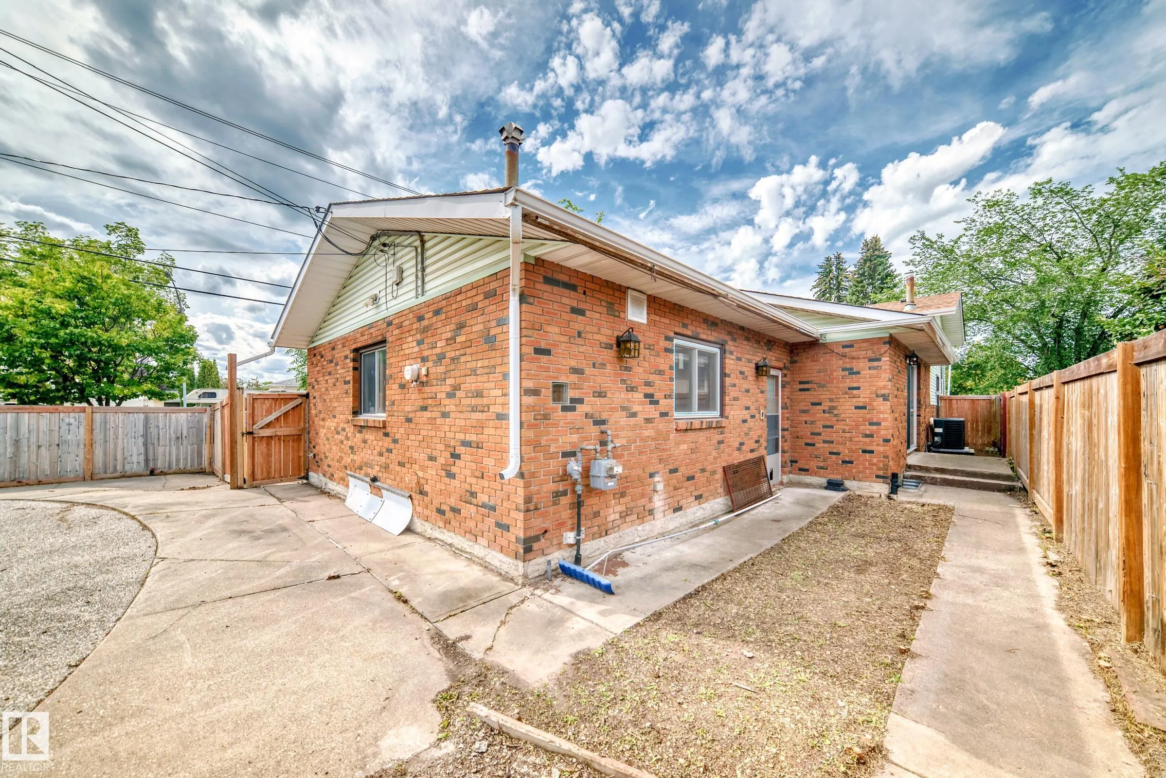 13316 129 Avenue