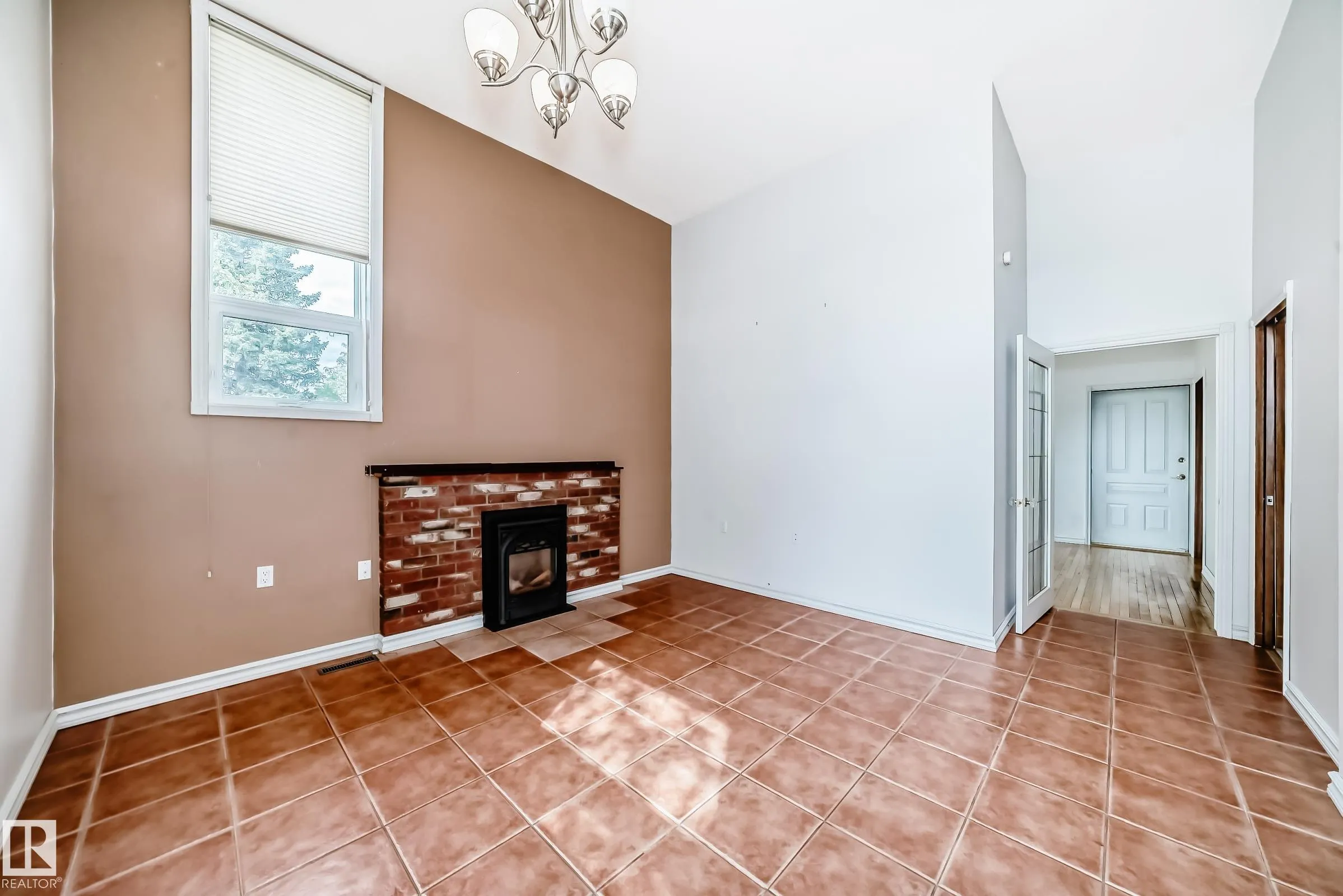 13316 129 Avenue