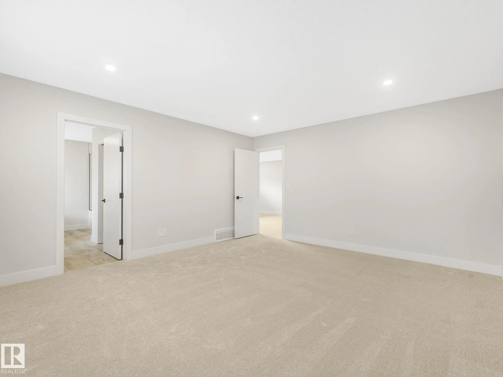 100 Edgefield Way