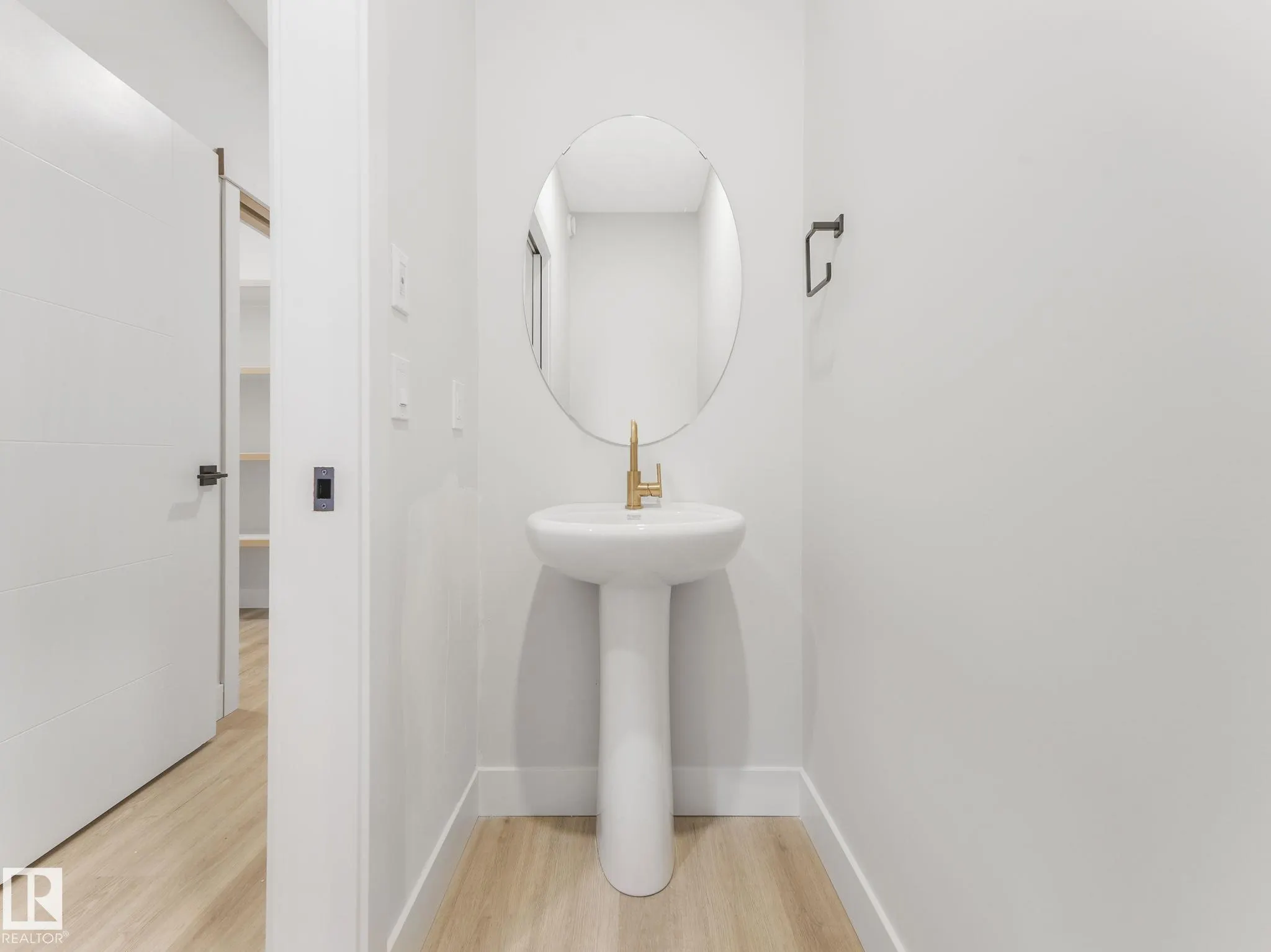 100 Edgefield Way
