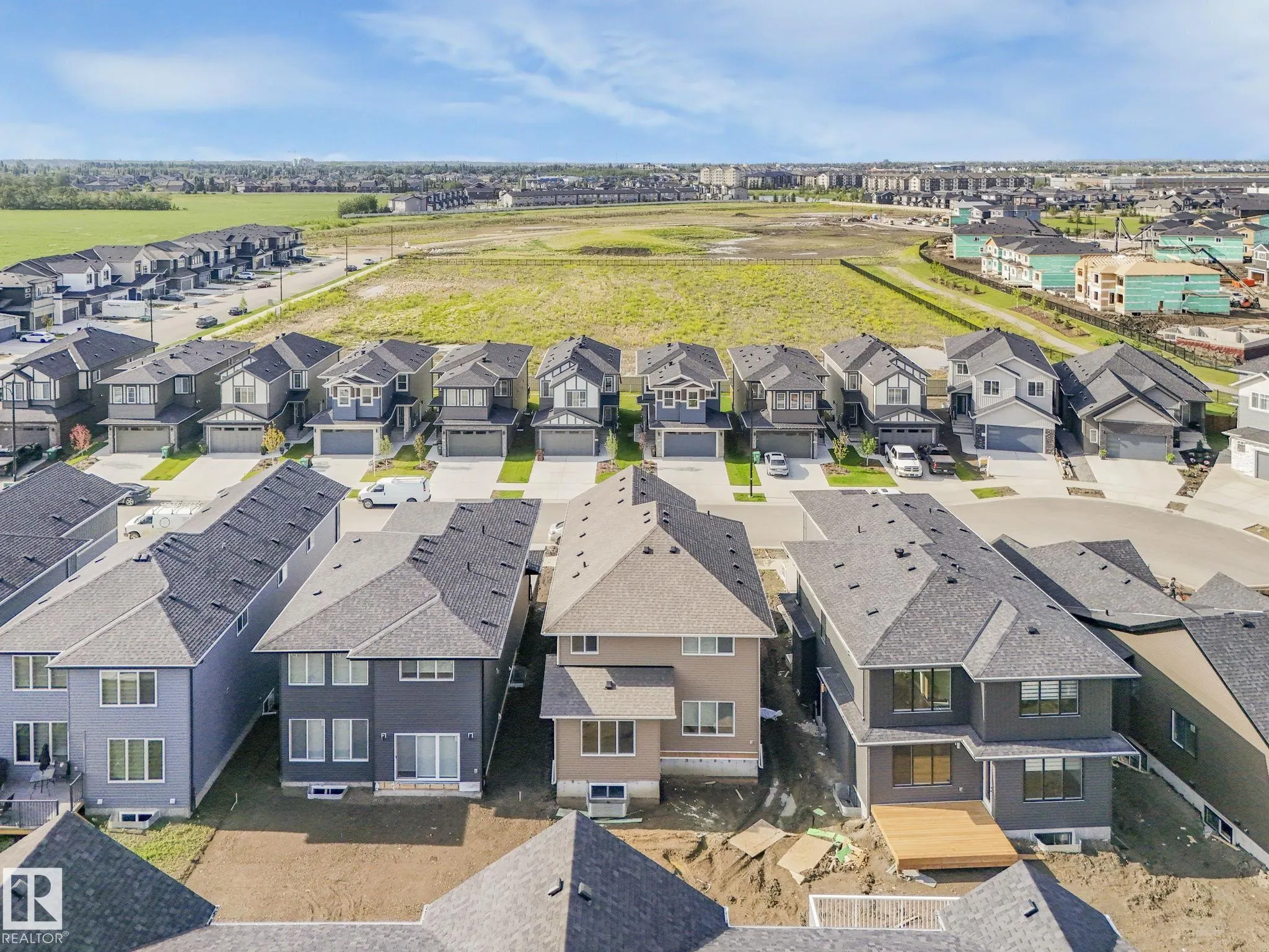 100 Edgefield Way