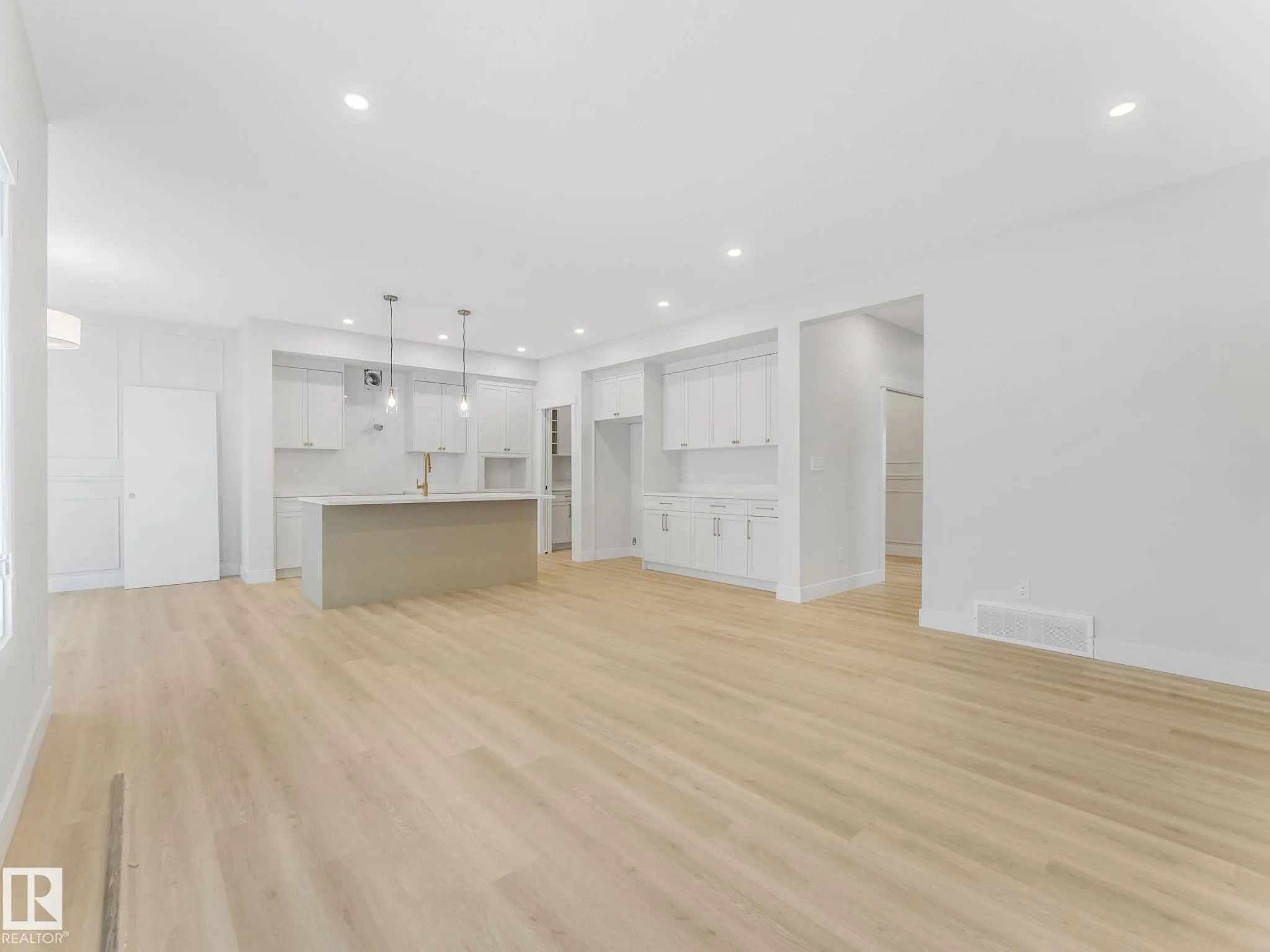100 Edgefield Way