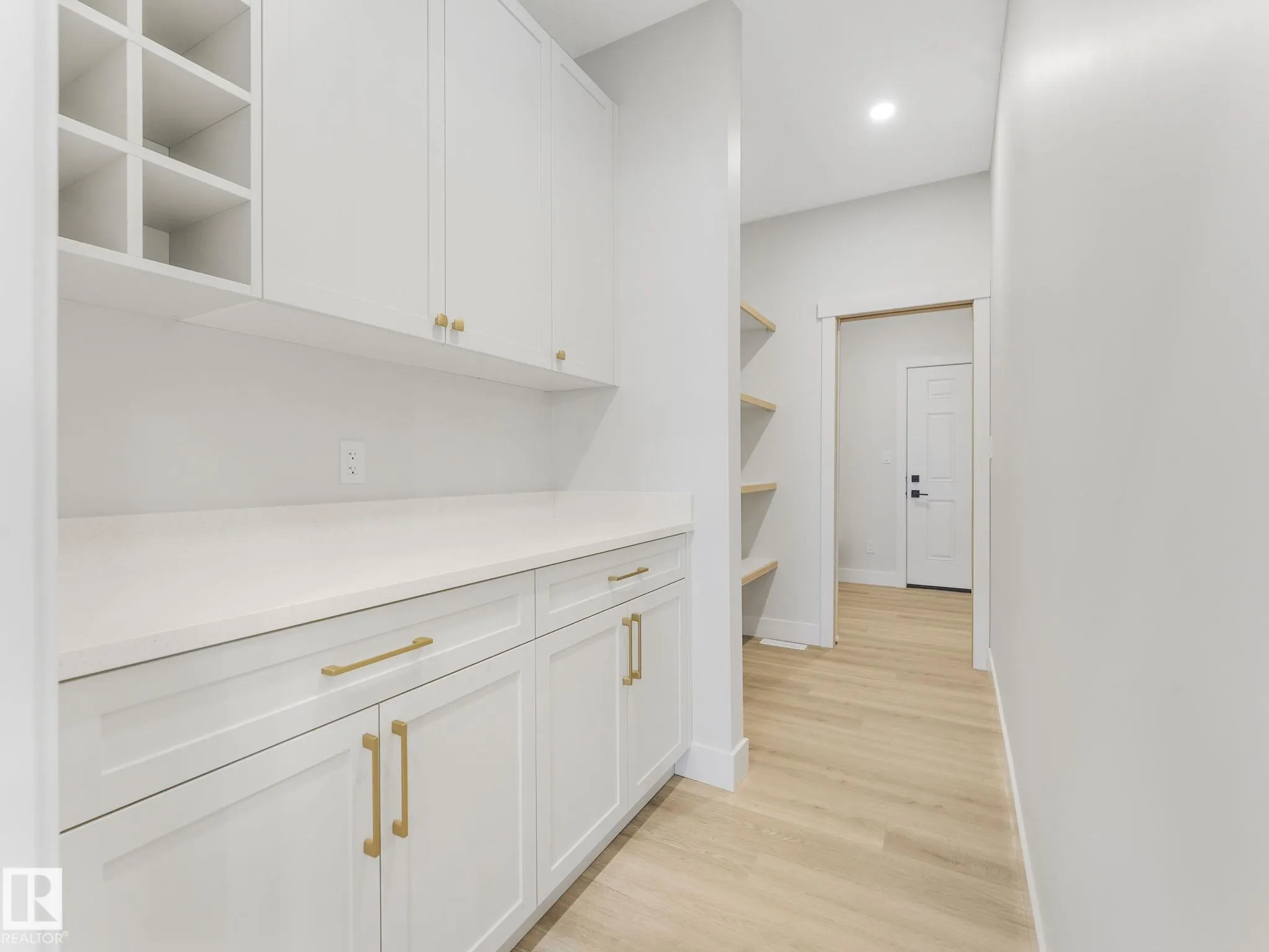 100 Edgefield Way