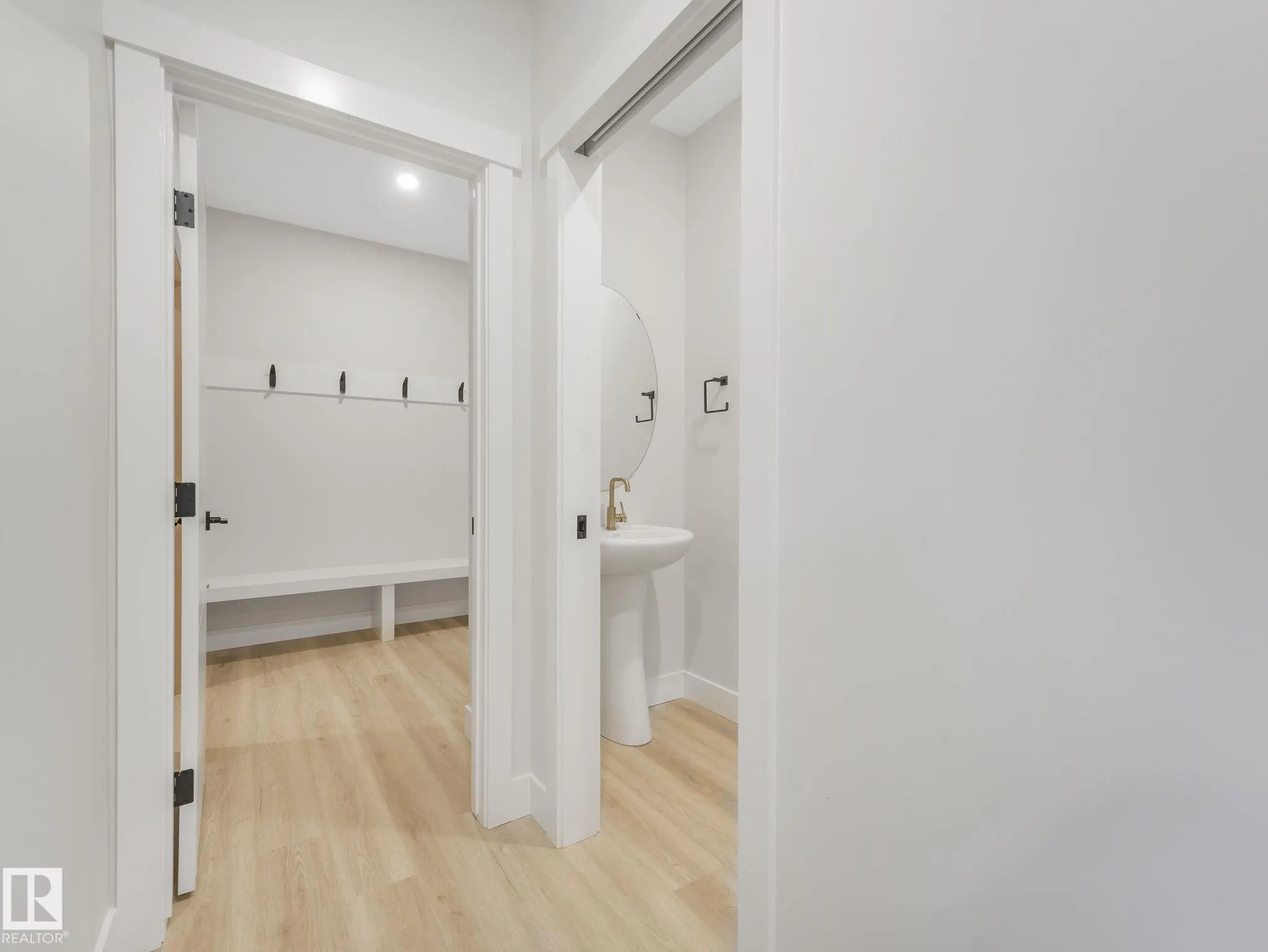 100 Edgefield Way