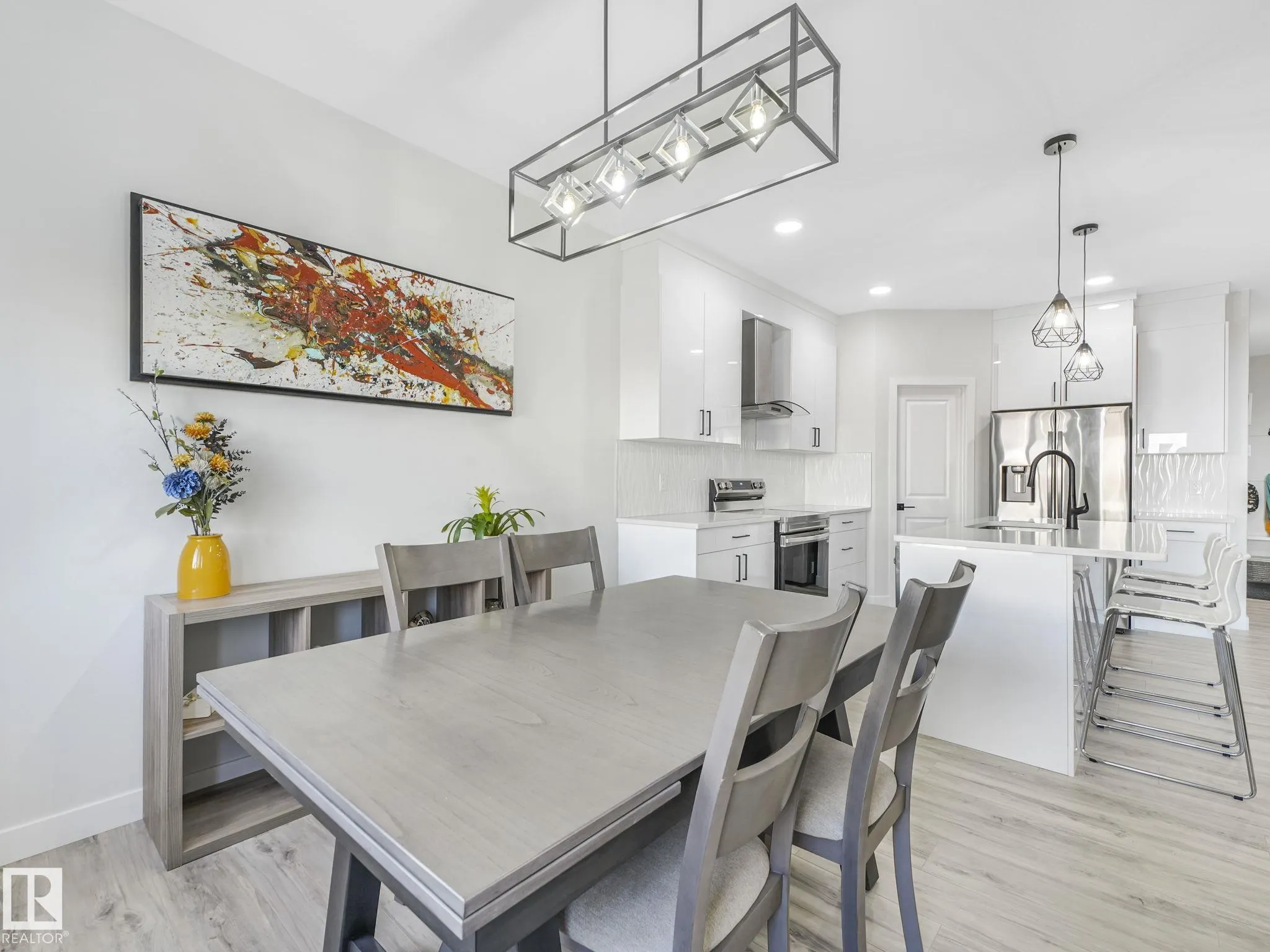 111 BLUFF Cove