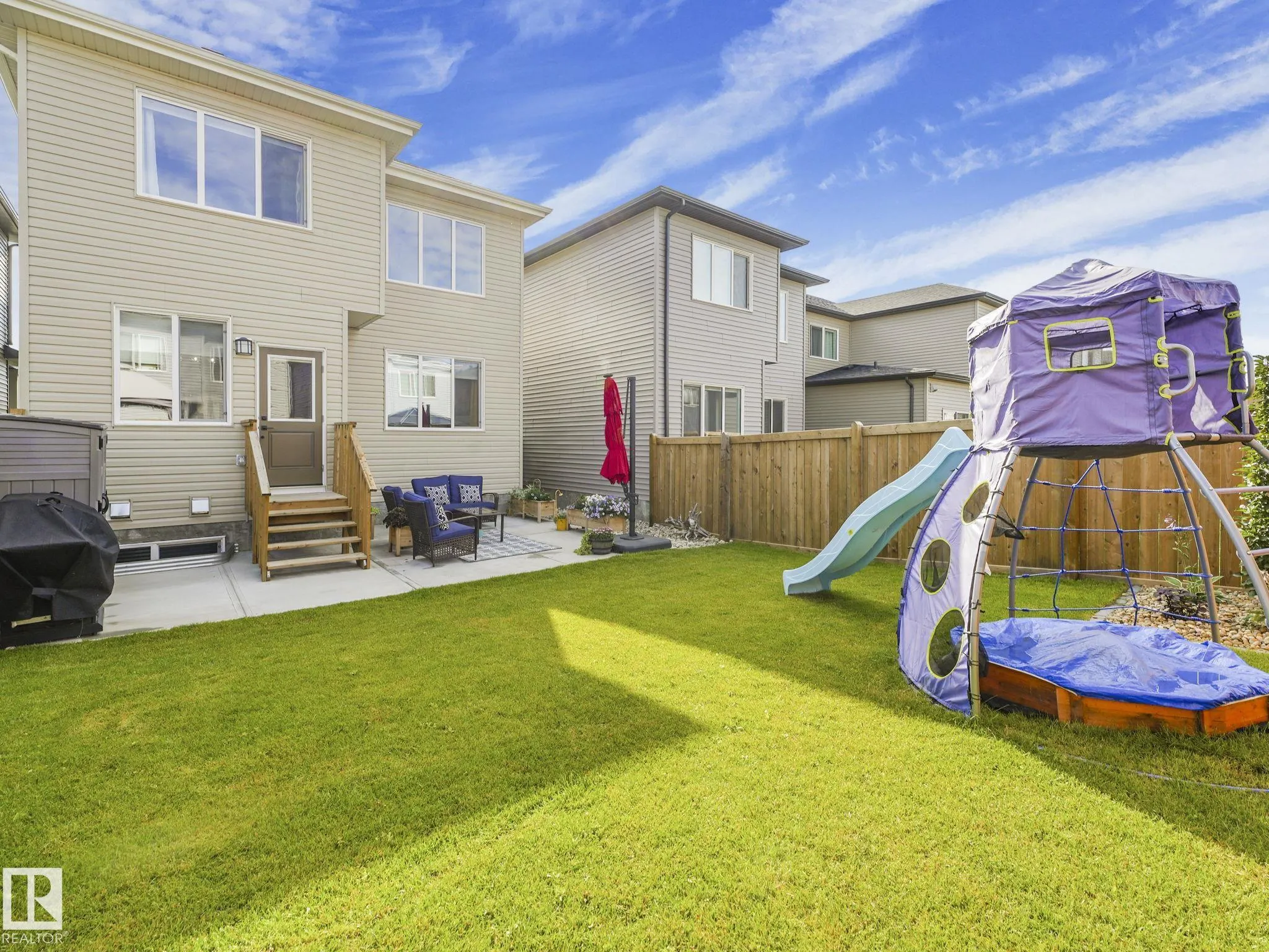 111 BLUFF Cove