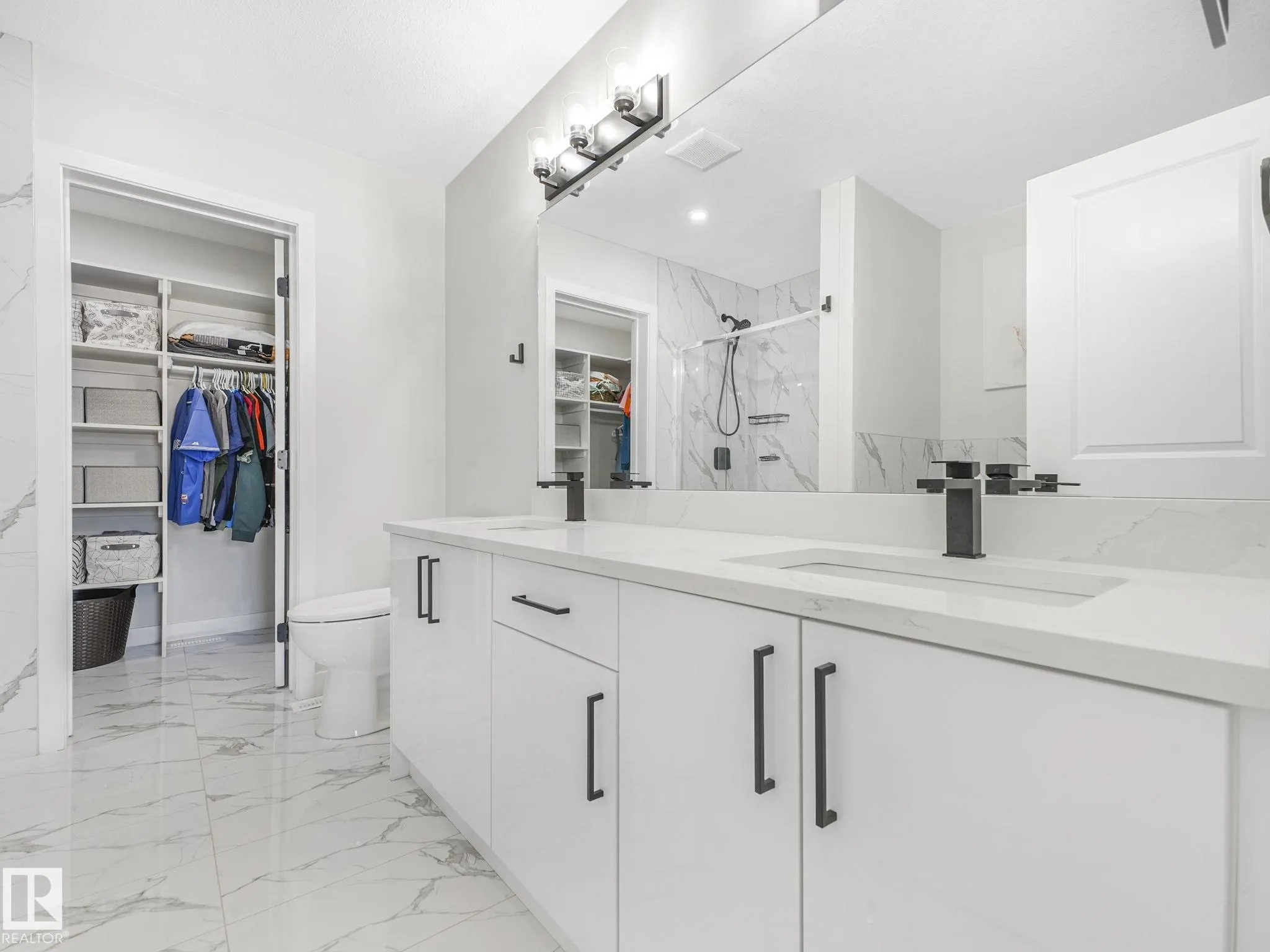 111 BLUFF Cove