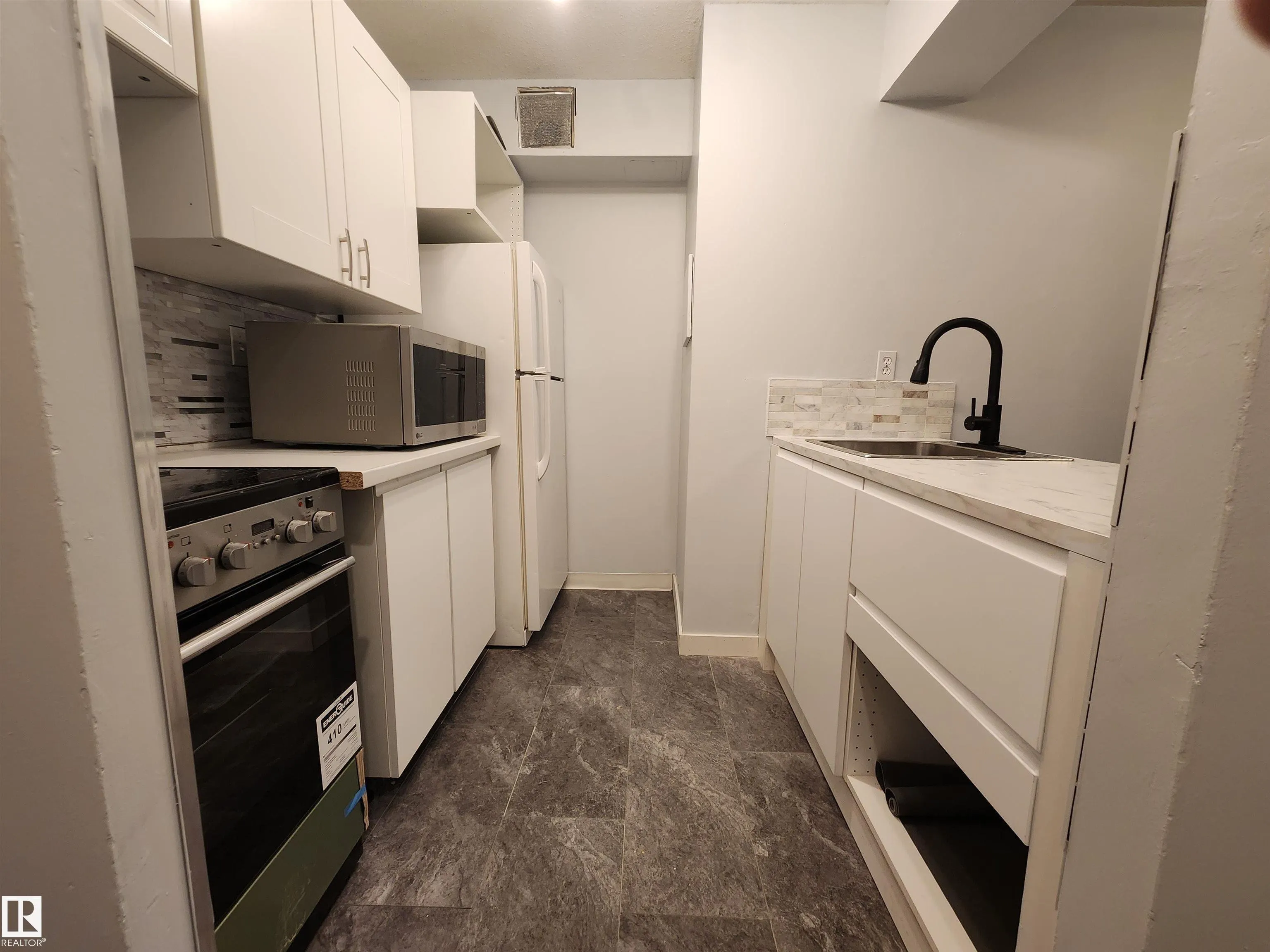 10160 114 Street