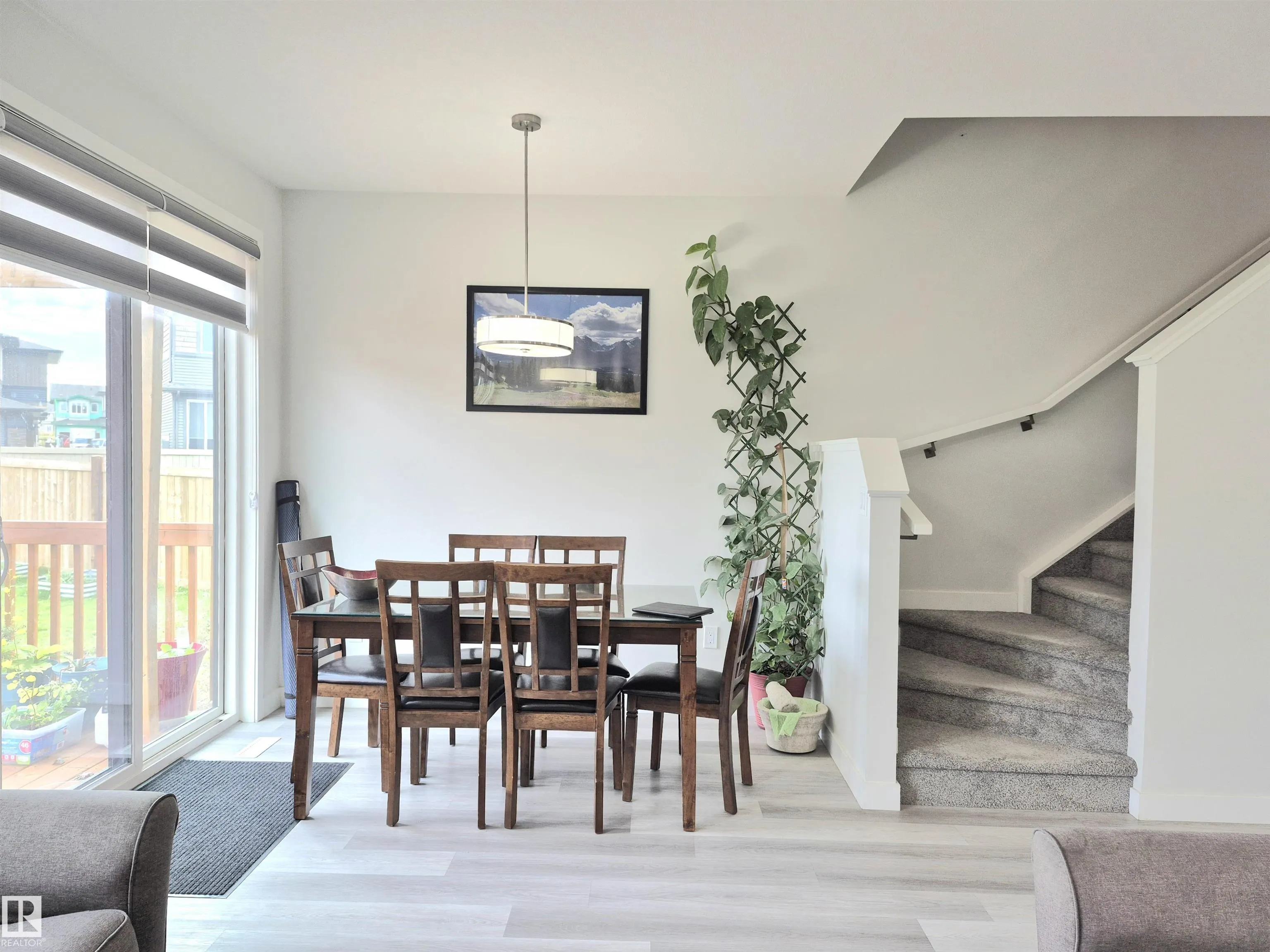1727 PLUM Crescent