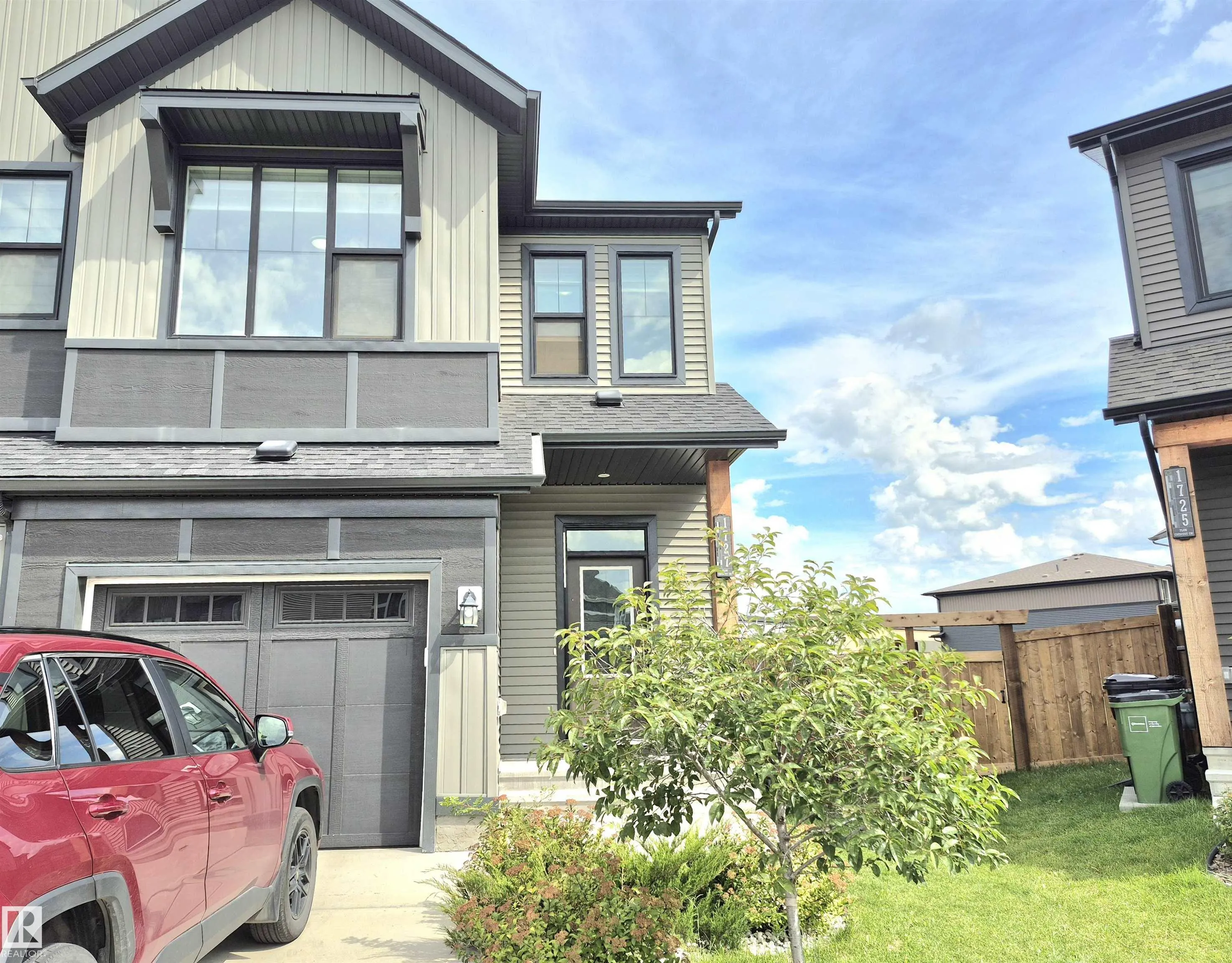 1727 PLUM Crescent