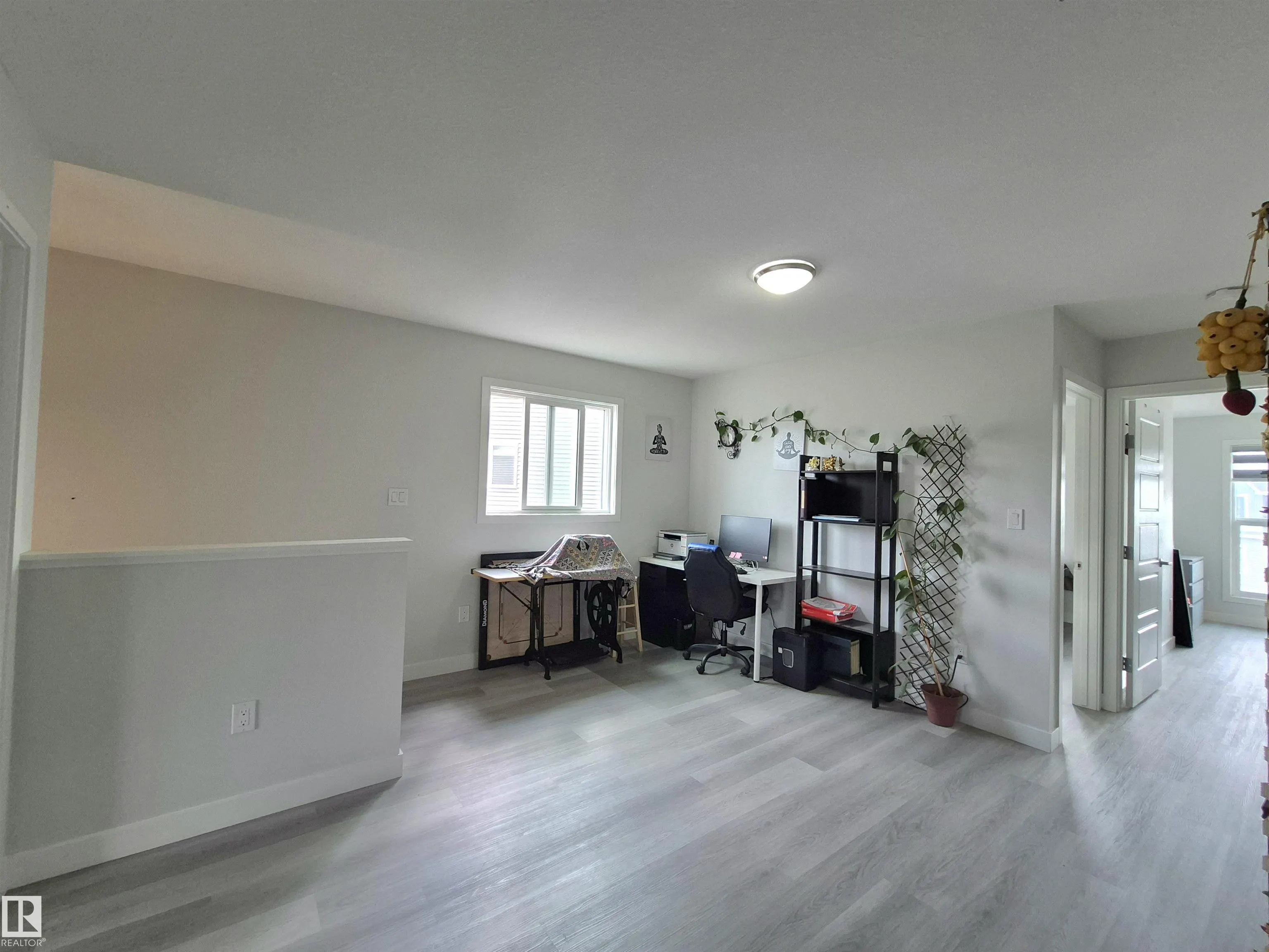 1727 PLUM Crescent