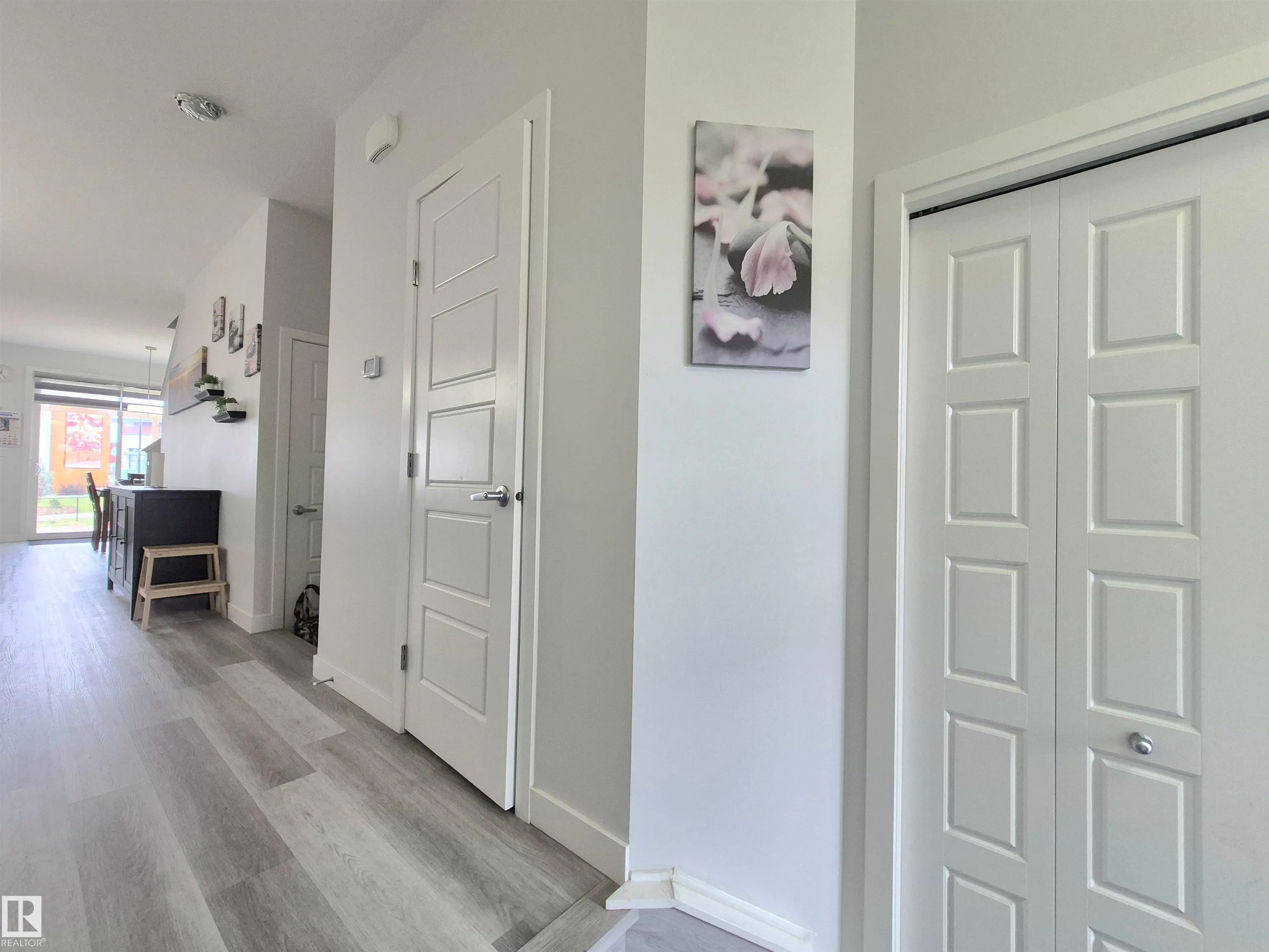1727 PLUM Crescent