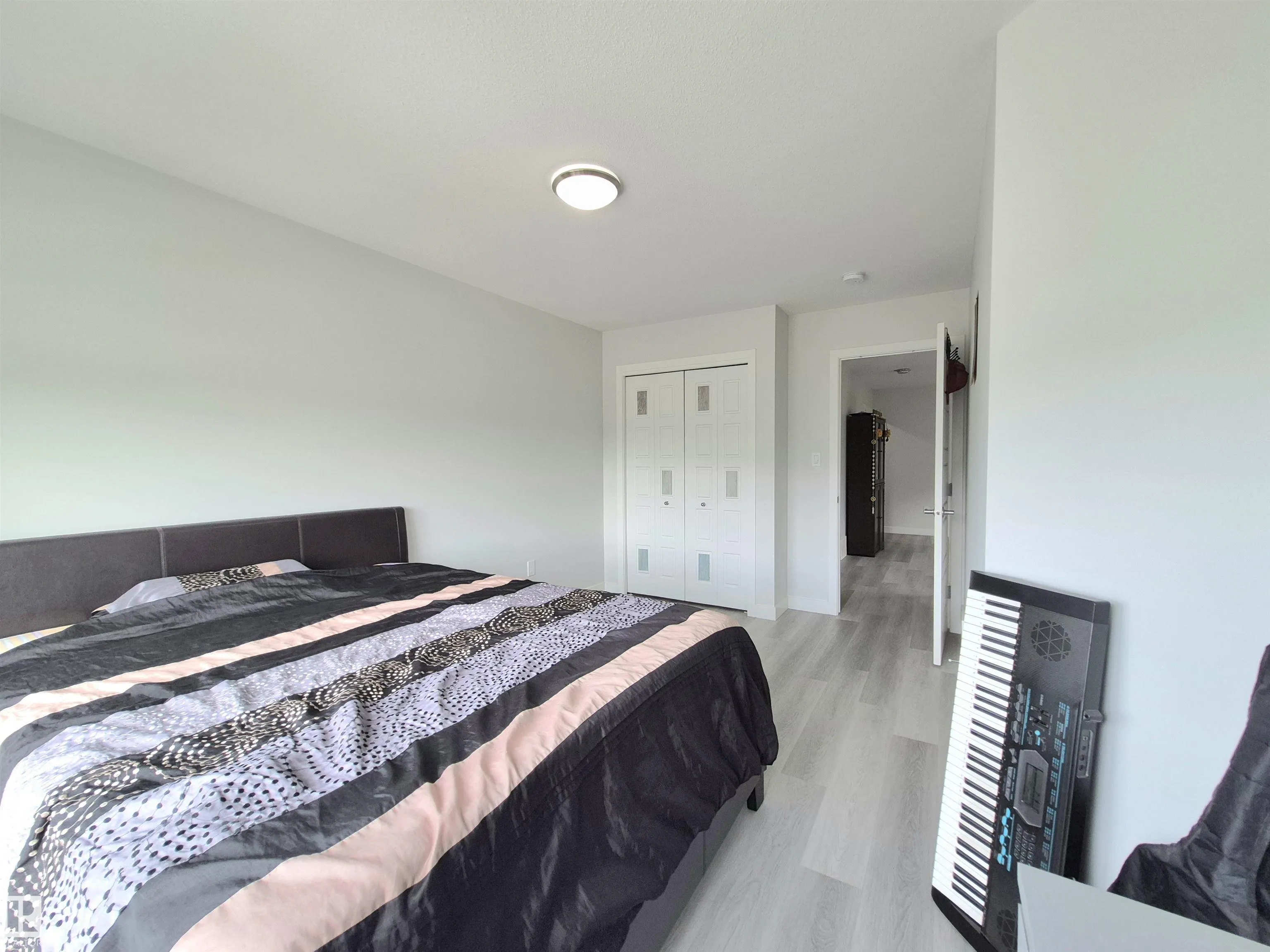 1727 PLUM Crescent