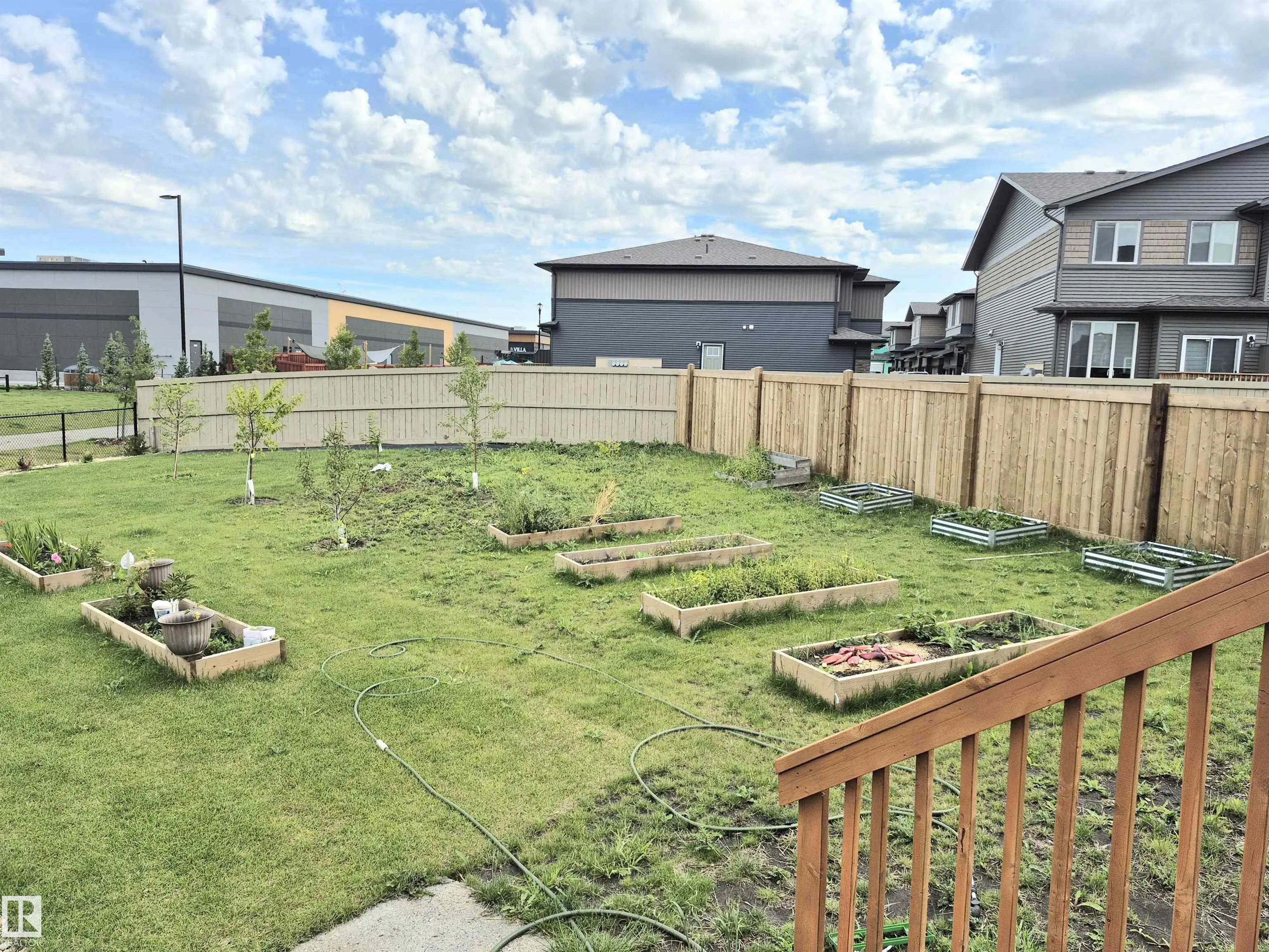 1727 PLUM Crescent