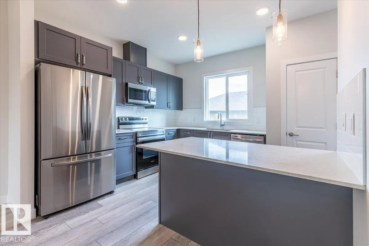 27 SIENNA Boulevard