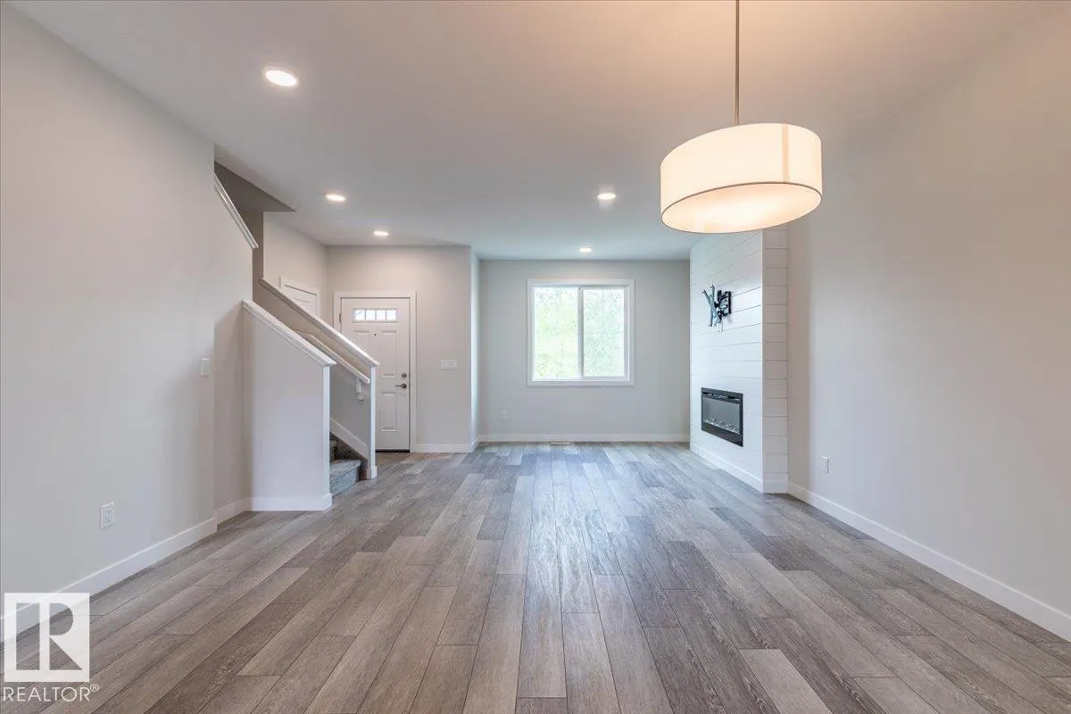 27 SIENNA Boulevard