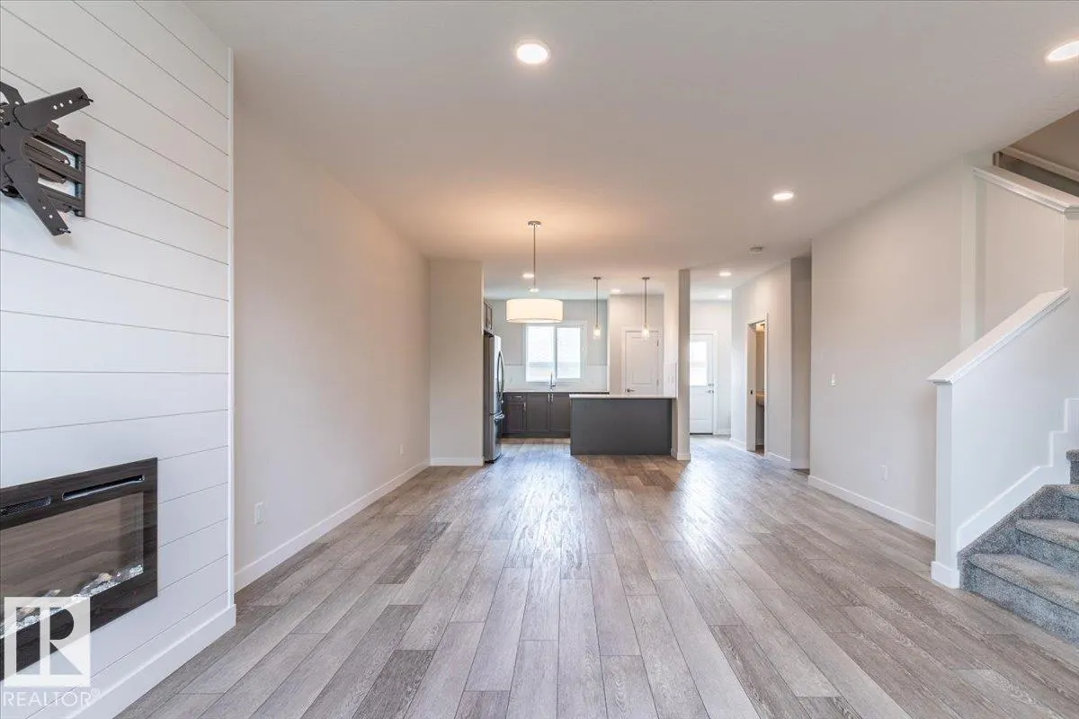 27 SIENNA Boulevard
