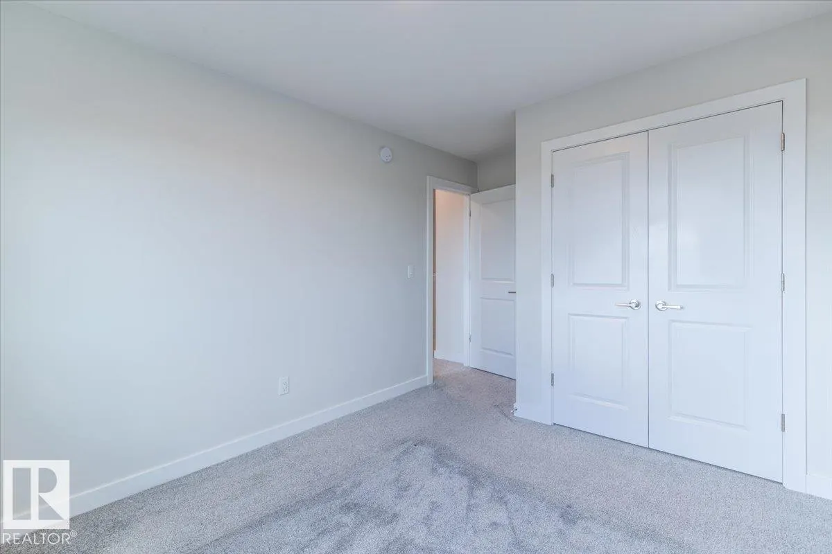 27 SIENNA Boulevard