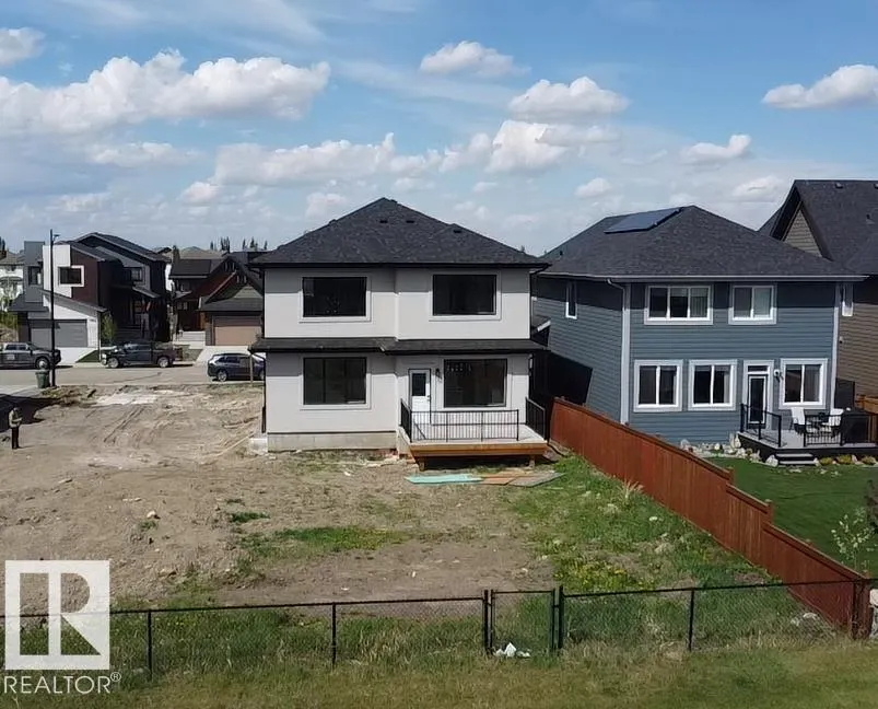 165 Edgewater Cir