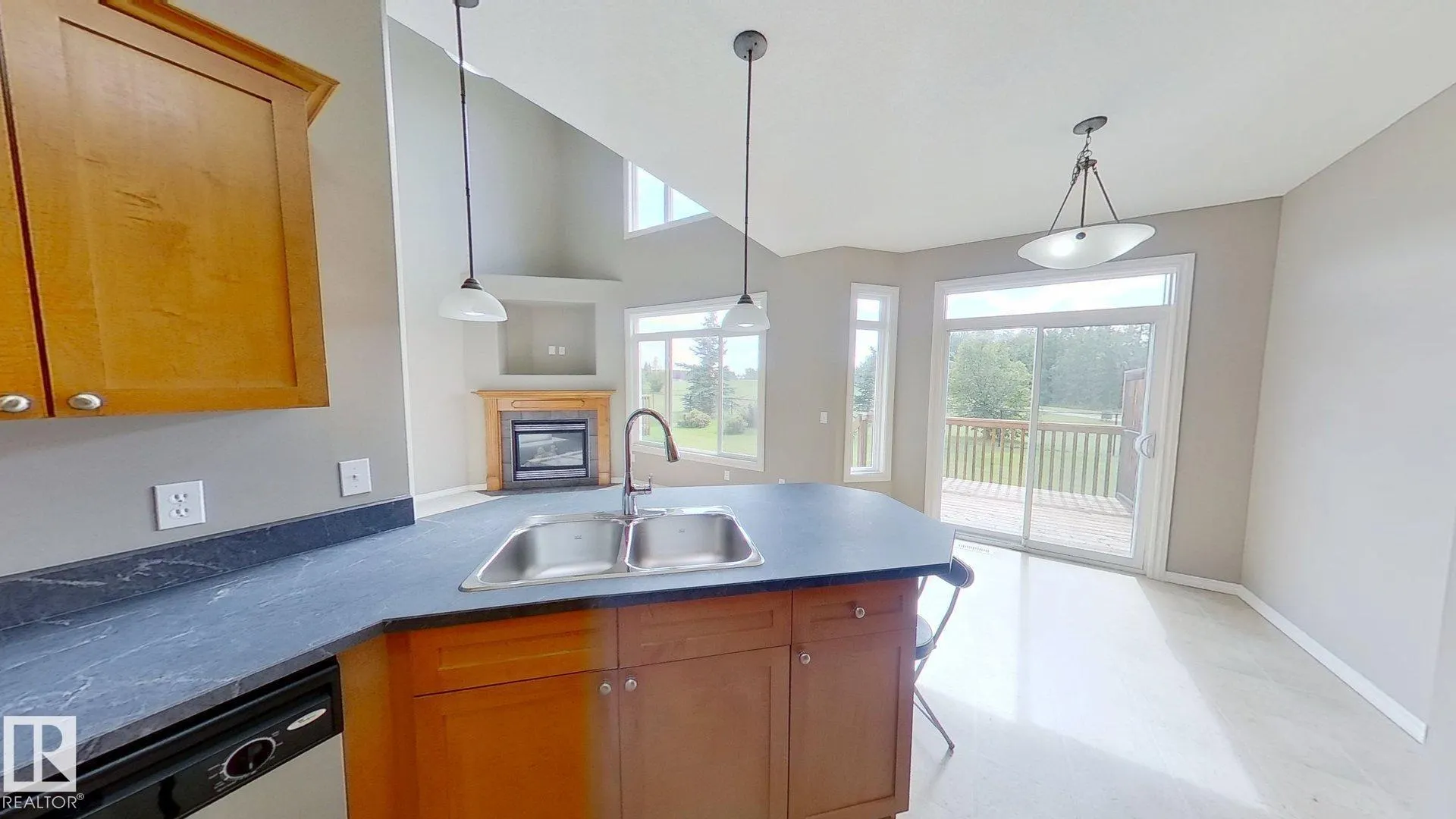 116 WESTERRA Boulevard