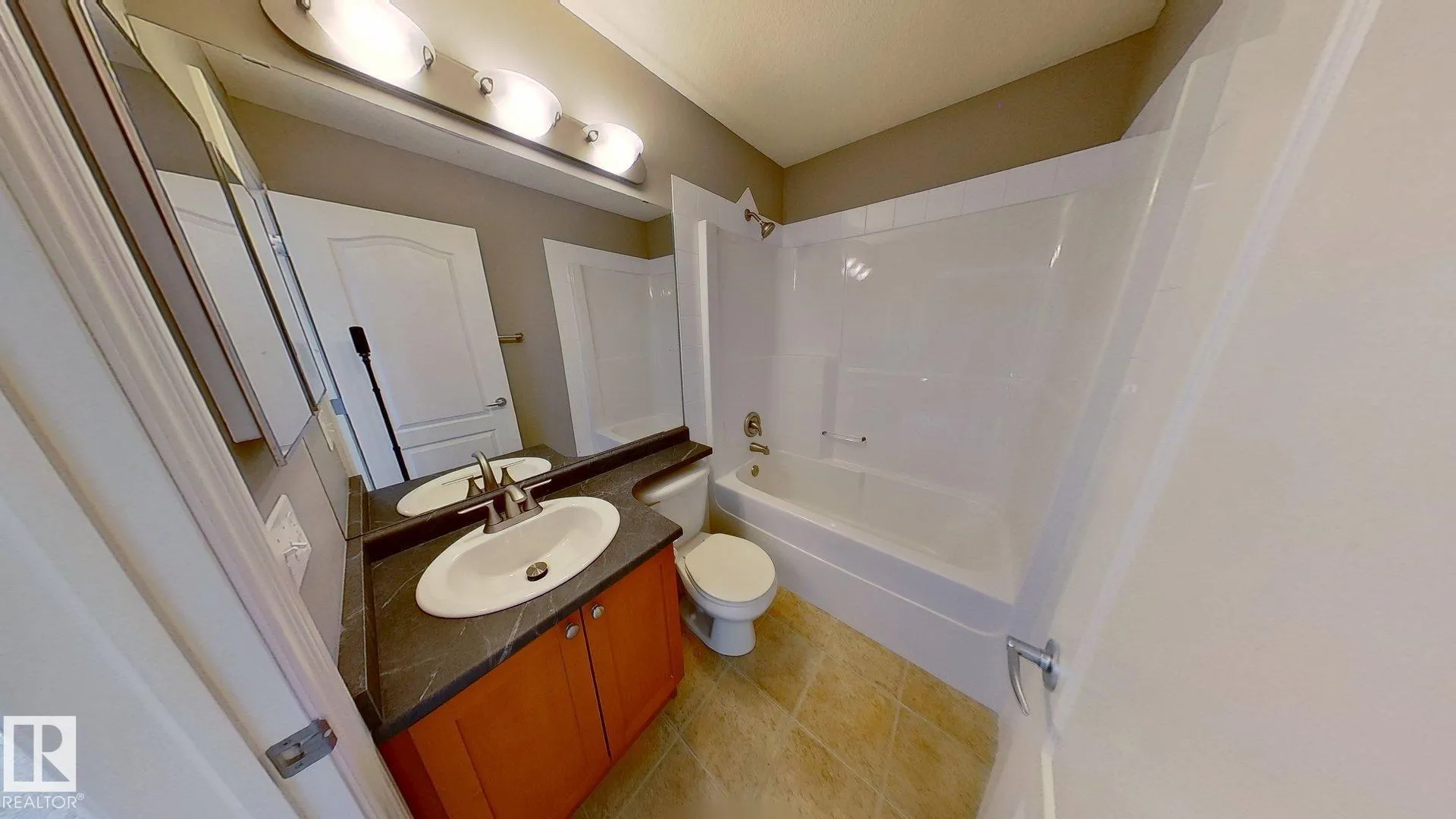 116 WESTERRA Boulevard