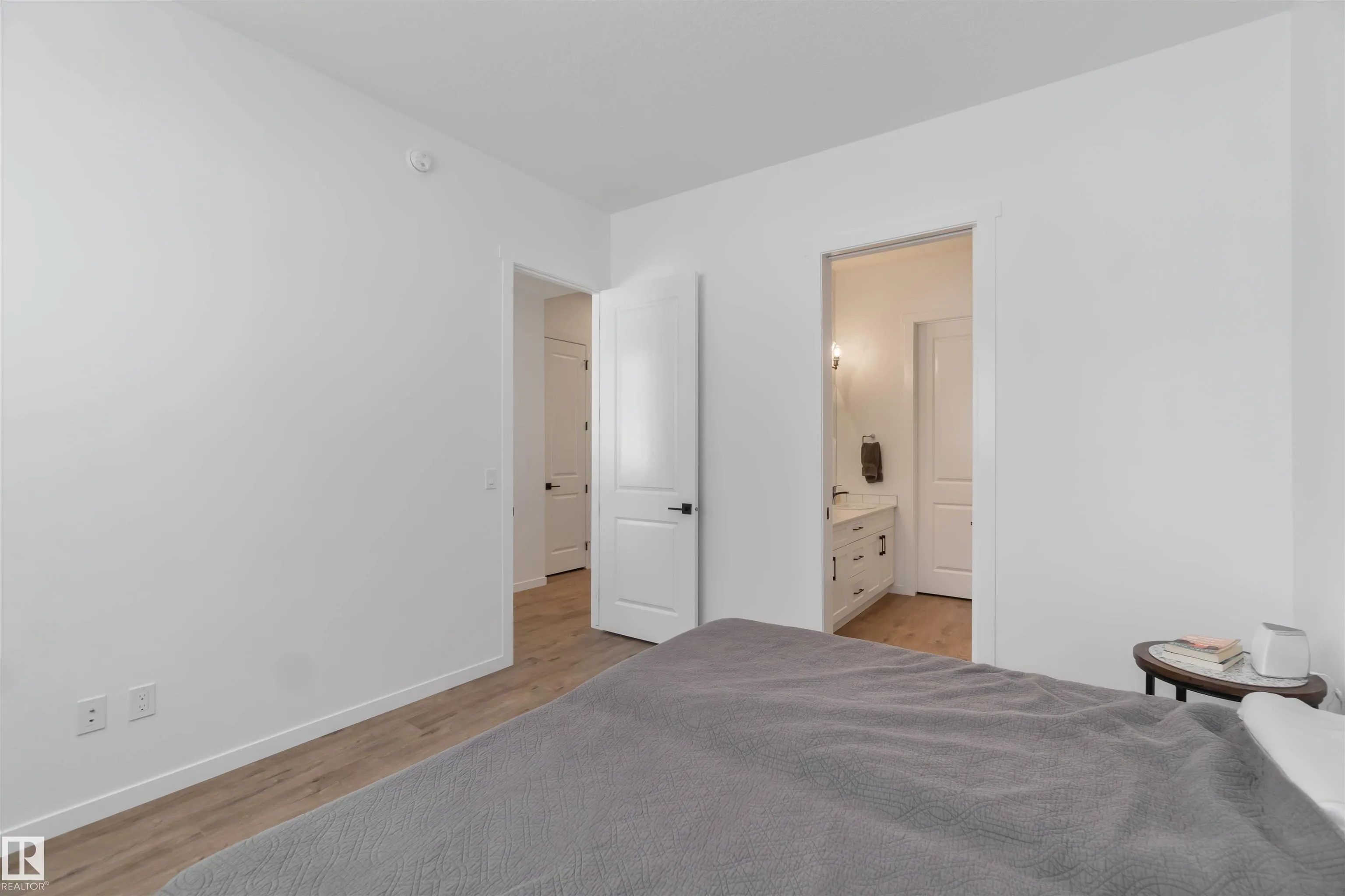 19 DEER MEADOW Crescent