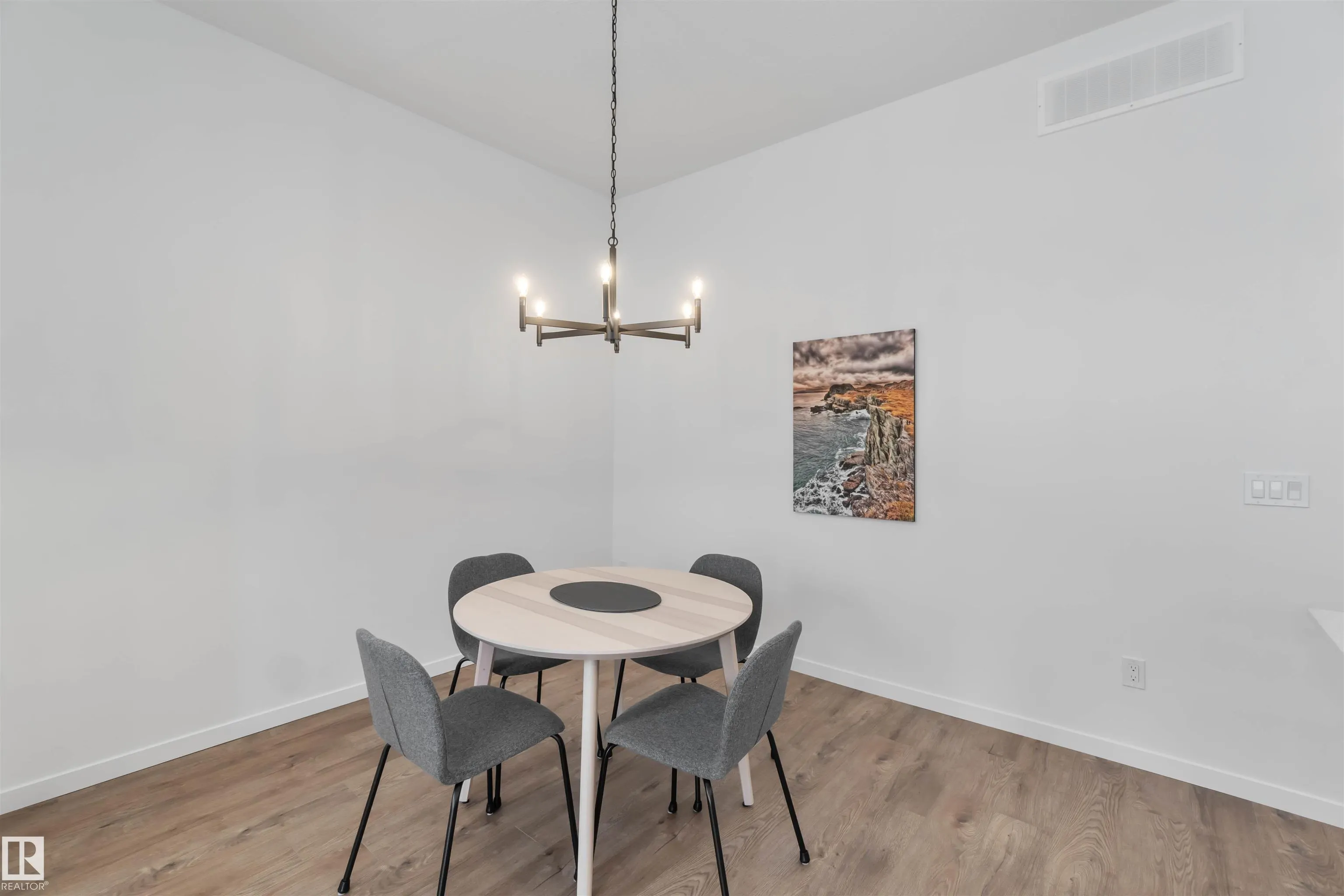 19 DEER MEADOW Crescent