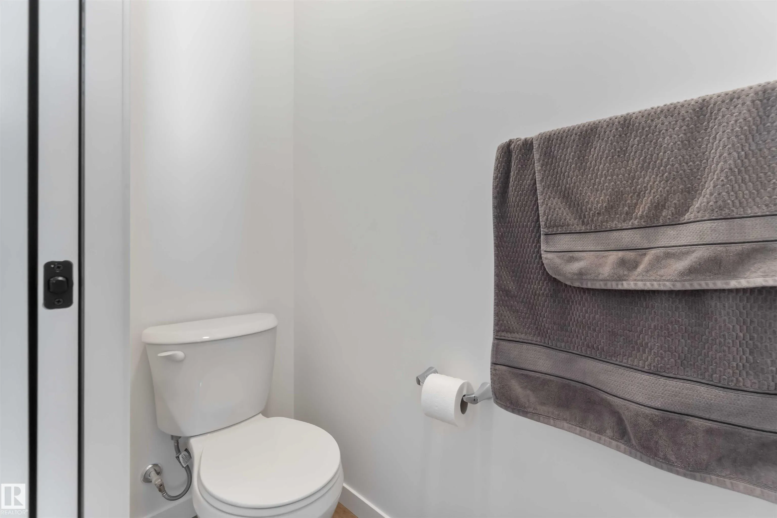 19 DEER MEADOW Crescent