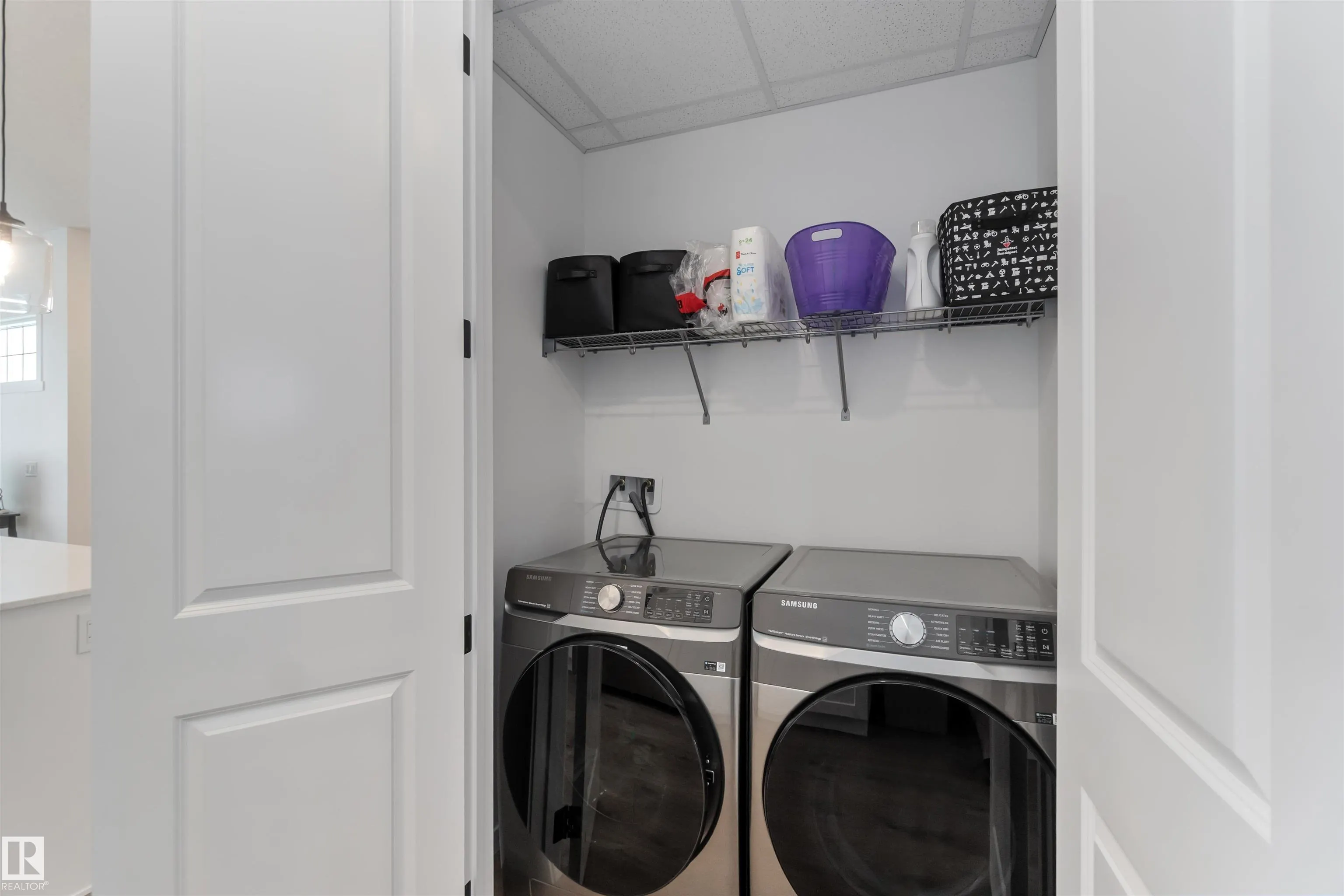 19 DEER MEADOW Crescent