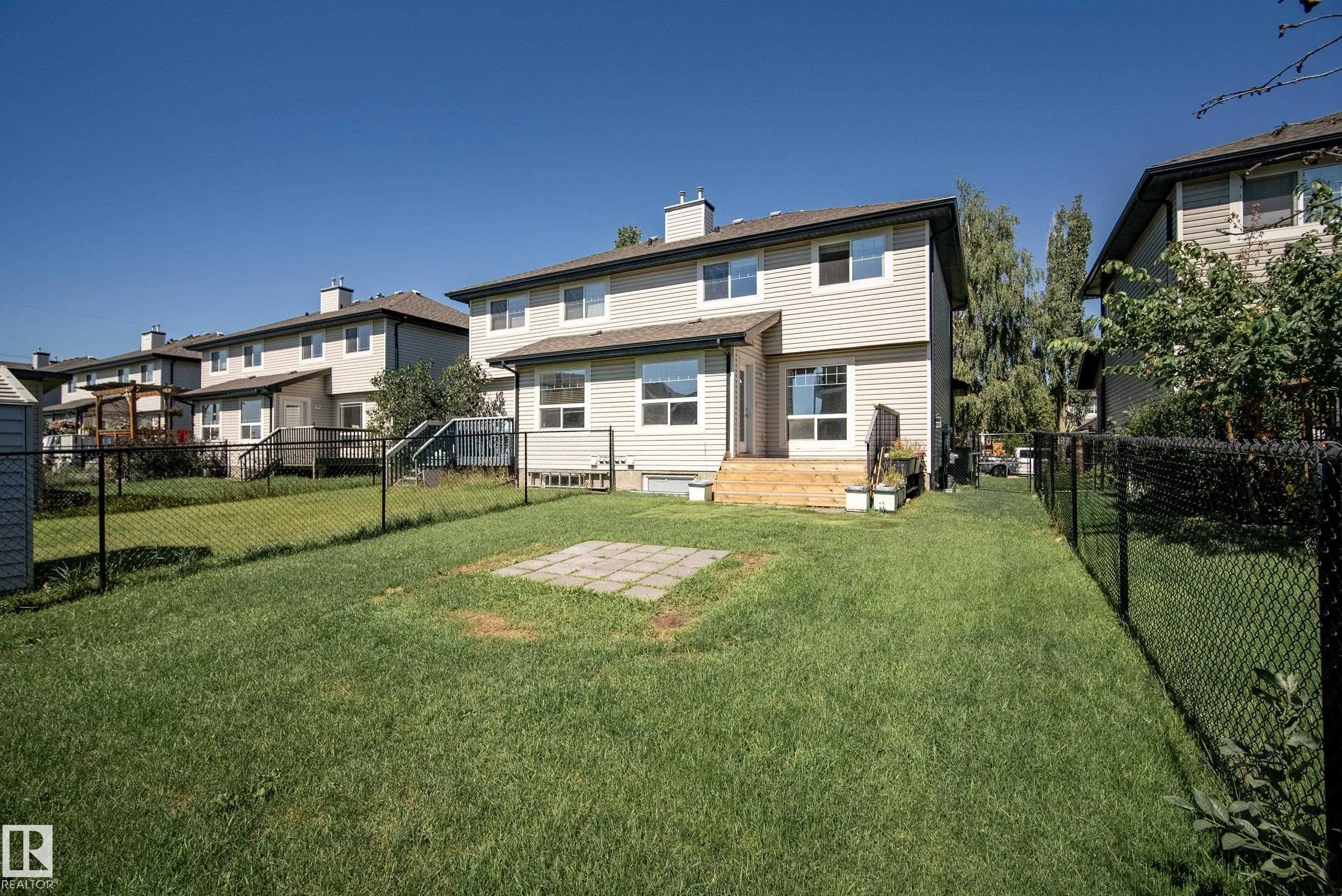 52 NEVIS Close