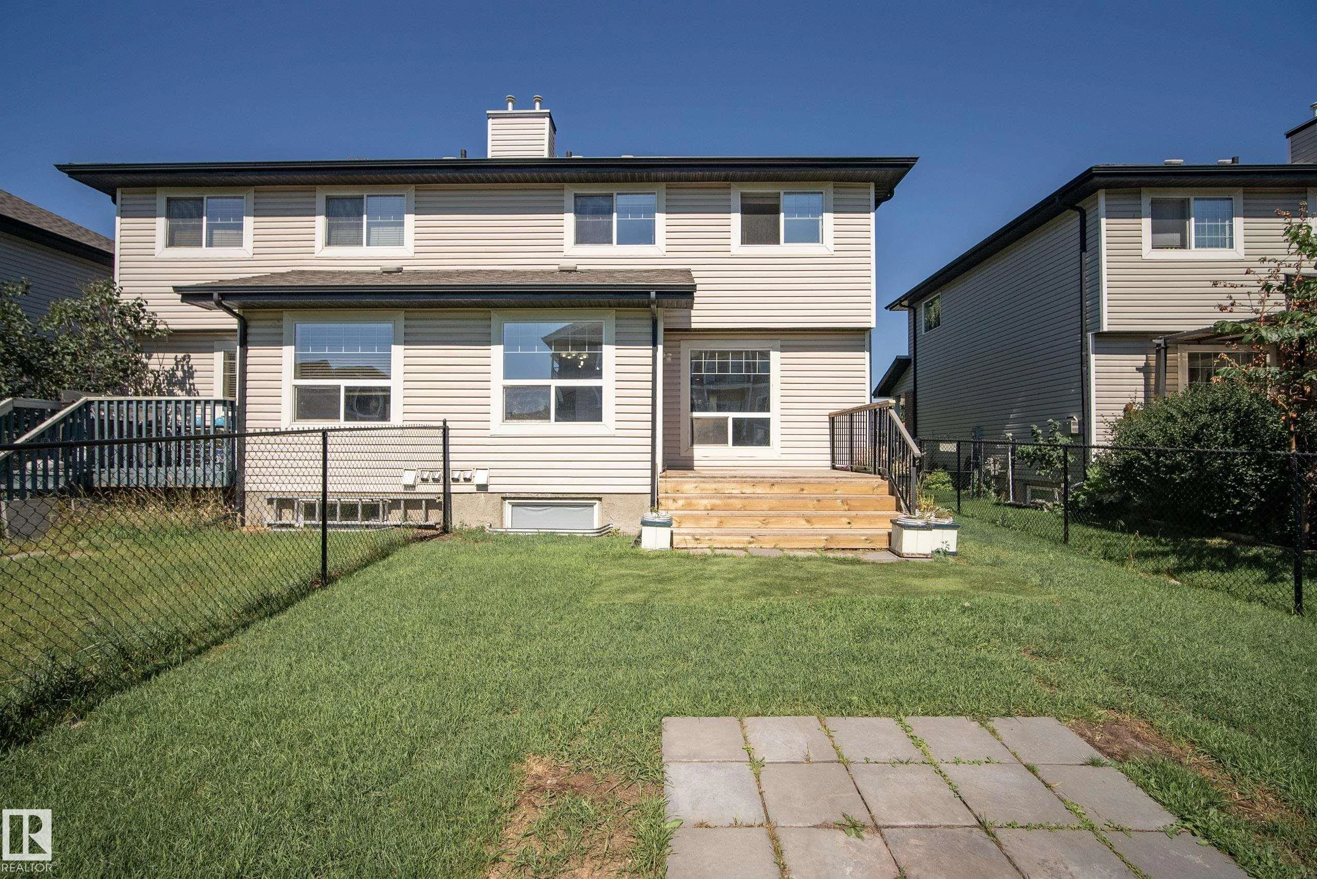 52 NEVIS Close