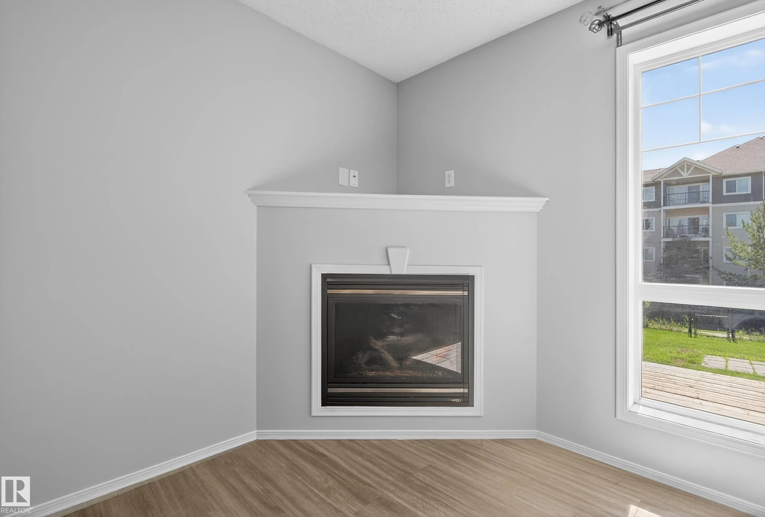 52 NEVIS Close