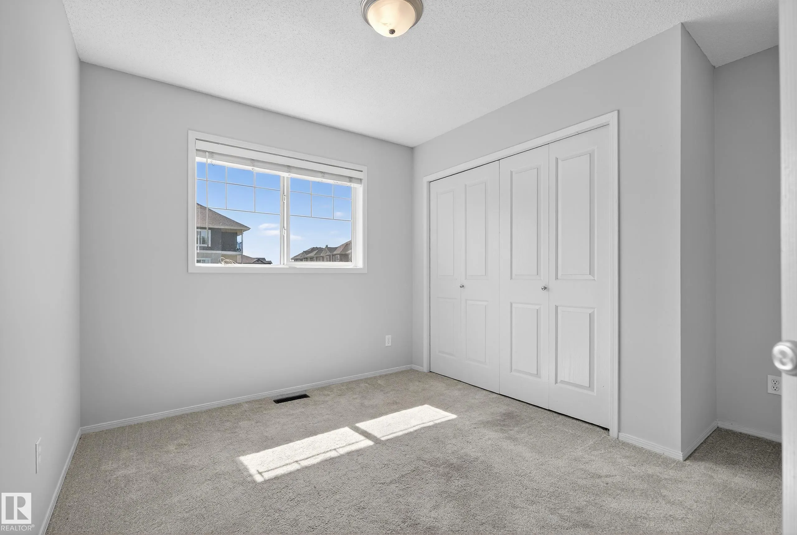 52 NEVIS Close