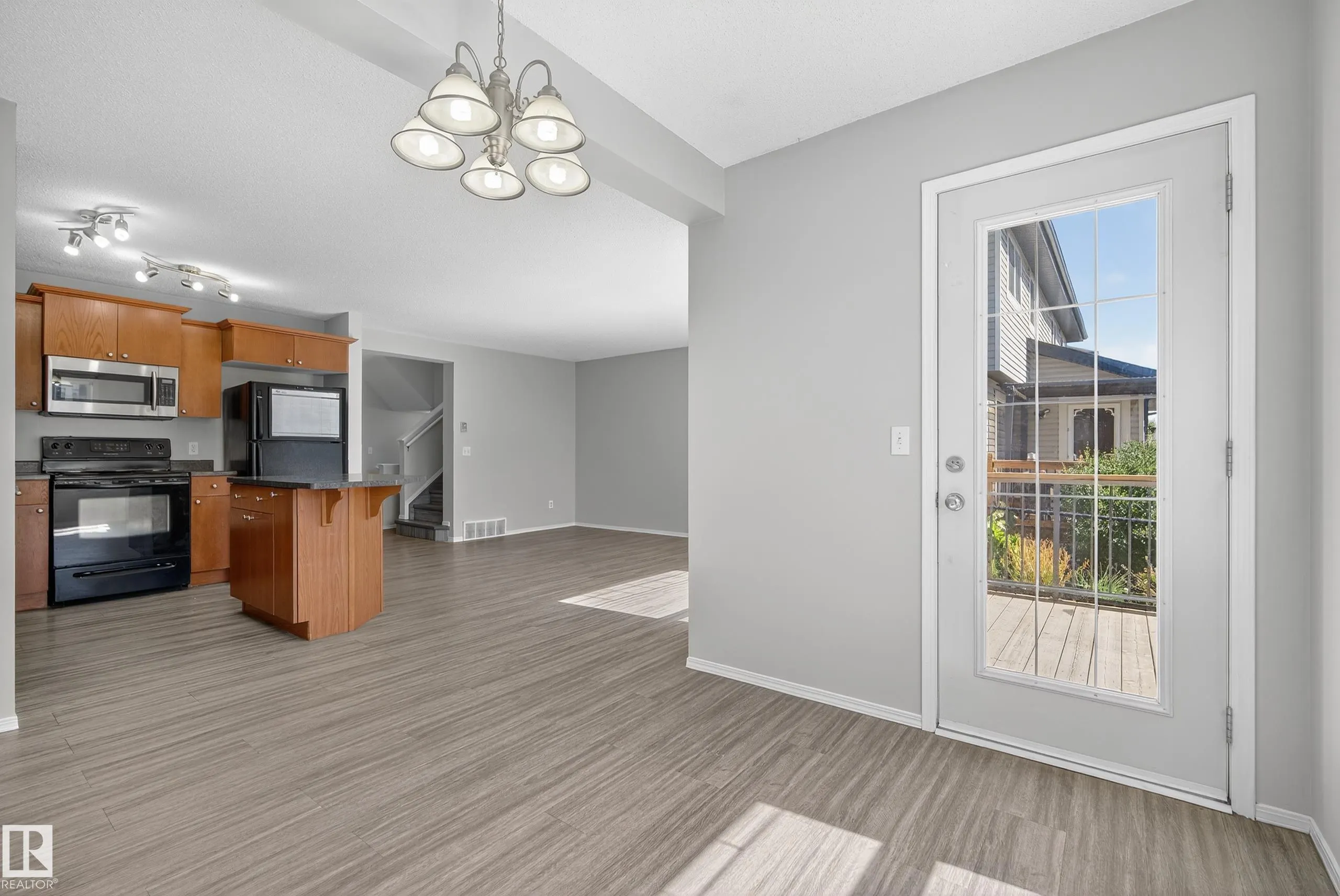 52 NEVIS Close