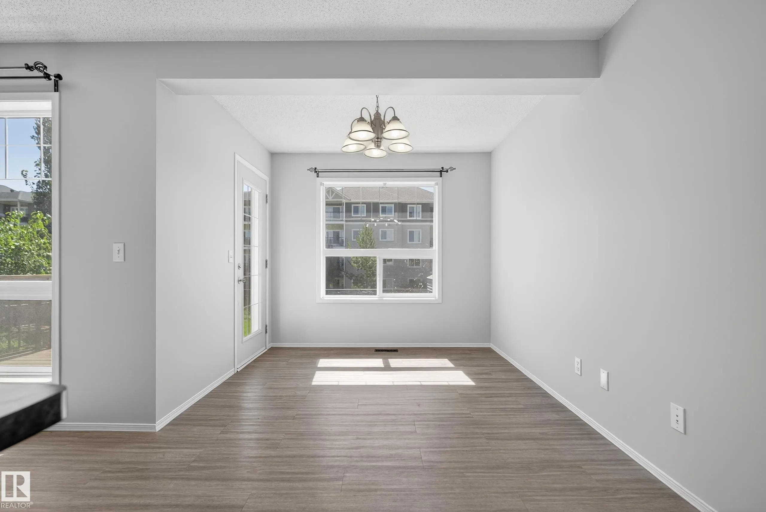 52 NEVIS Close