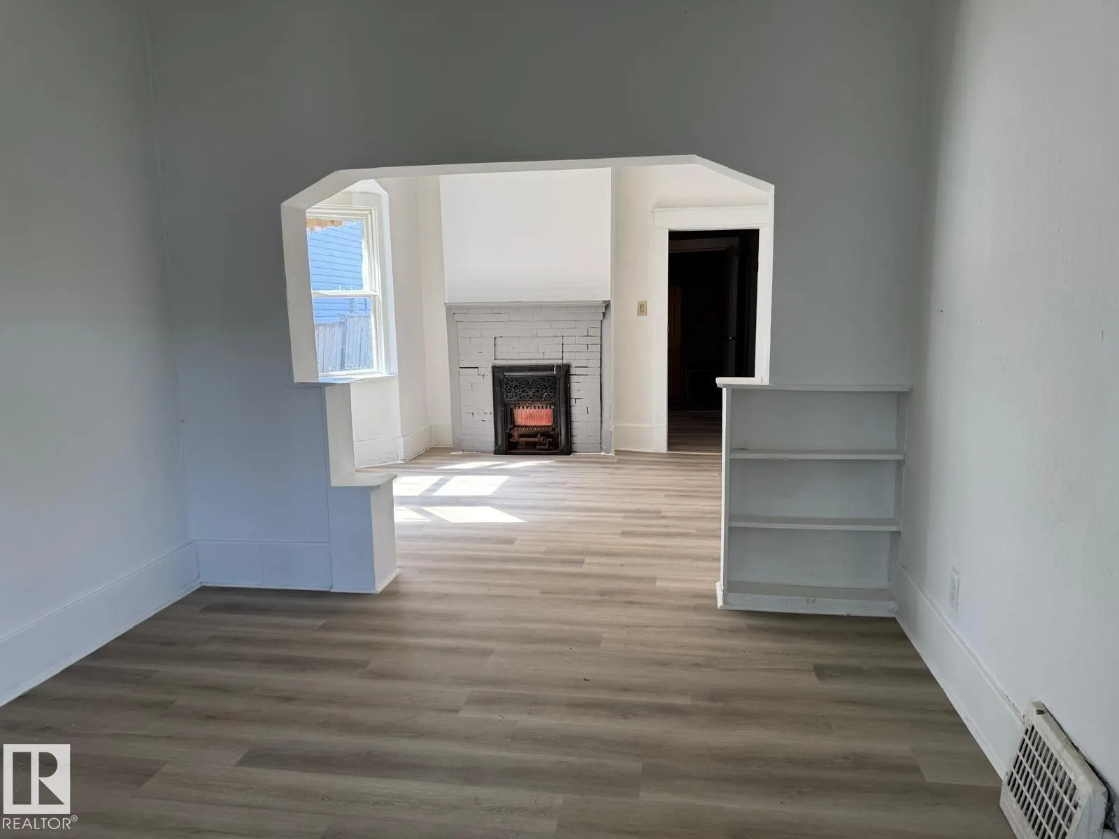 11734 87 ST