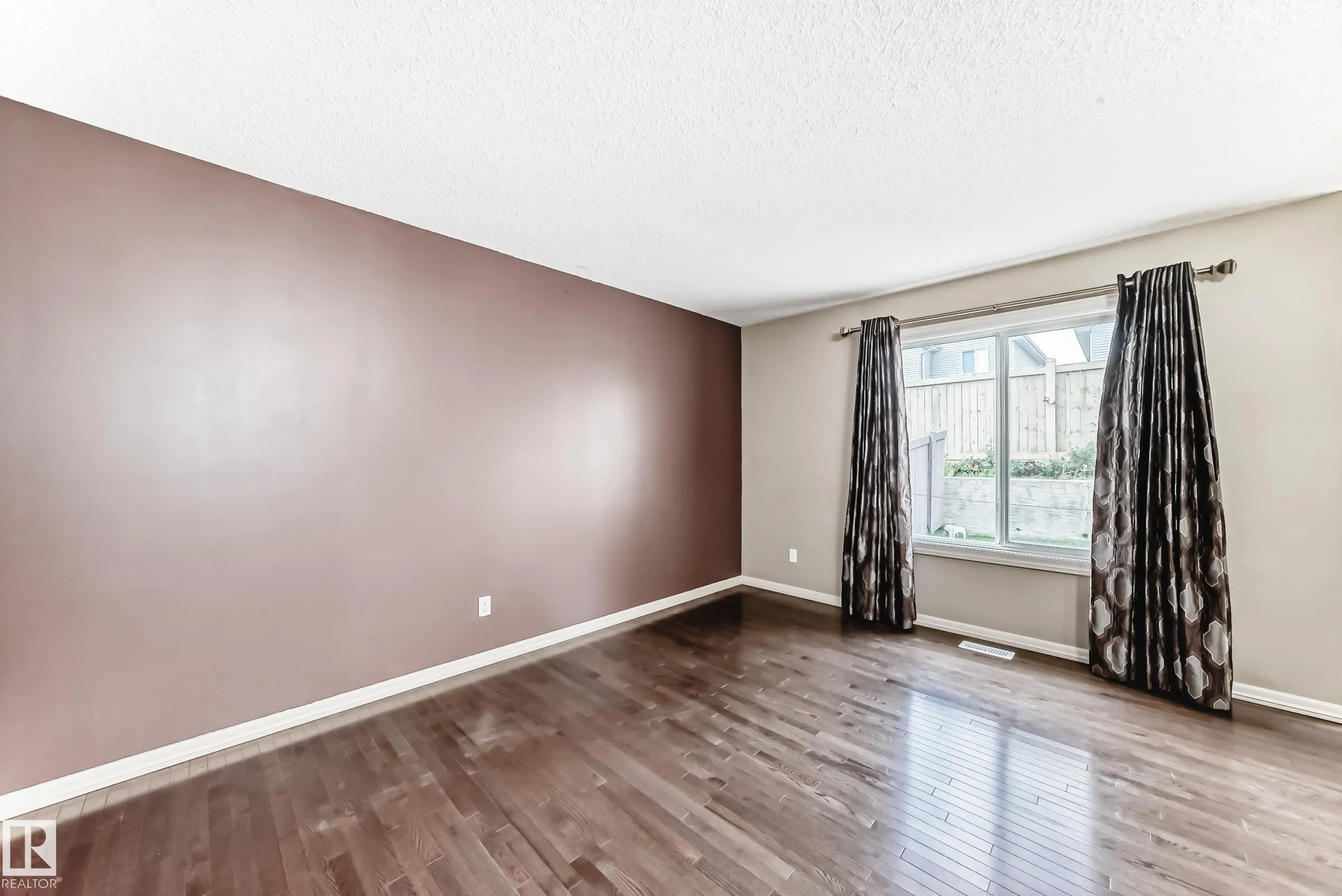 655 TAMARACK Road