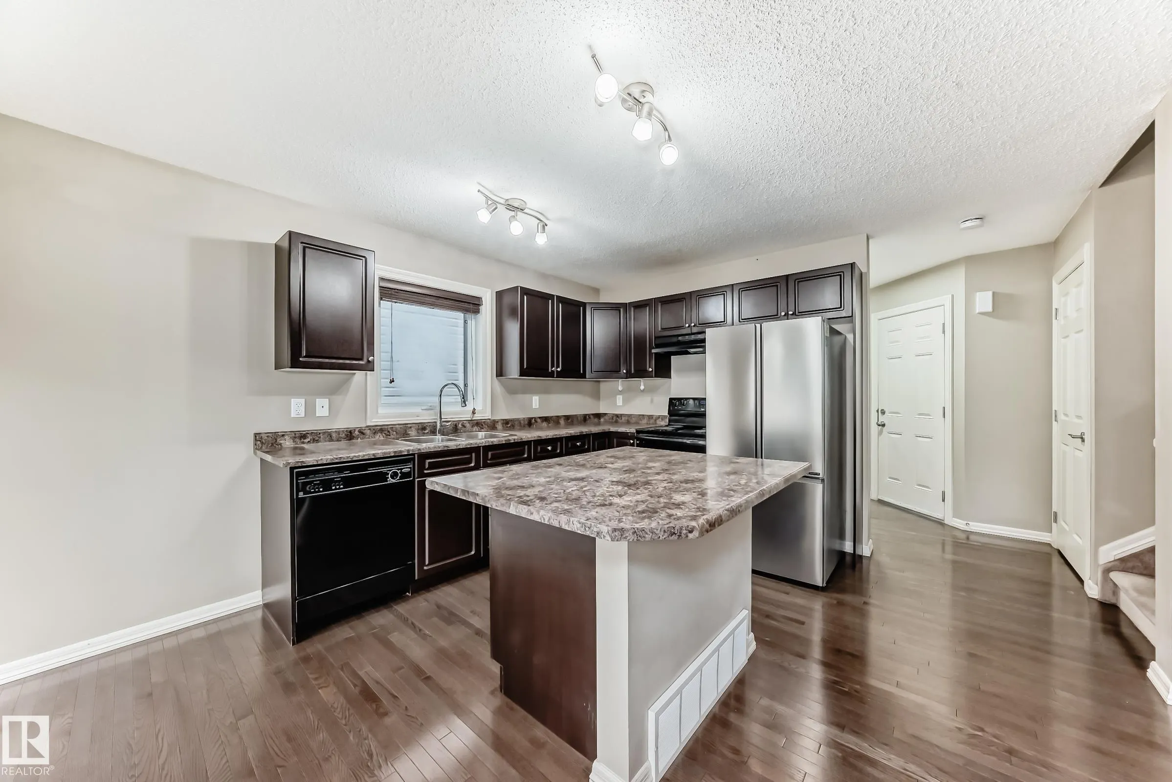 655 TAMARACK Road
